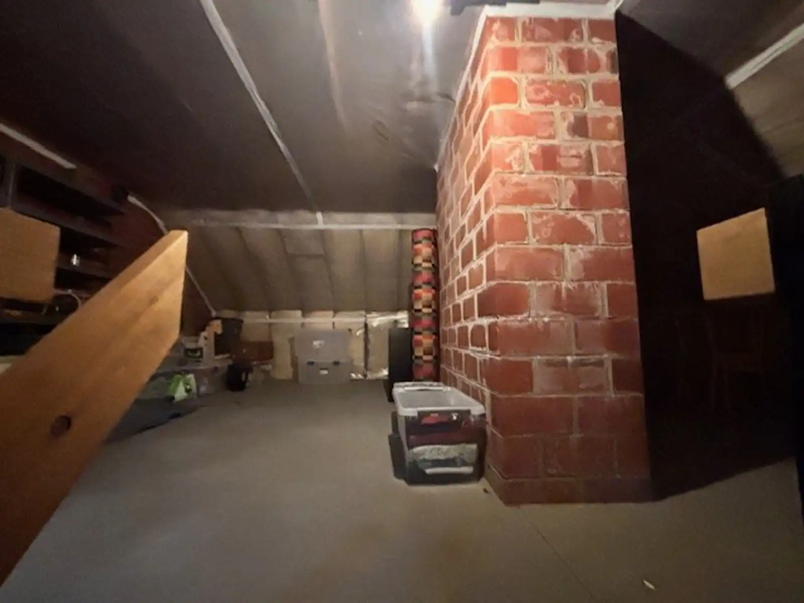 Ruime hoekwoning met terras, tuin en garage. foto 20