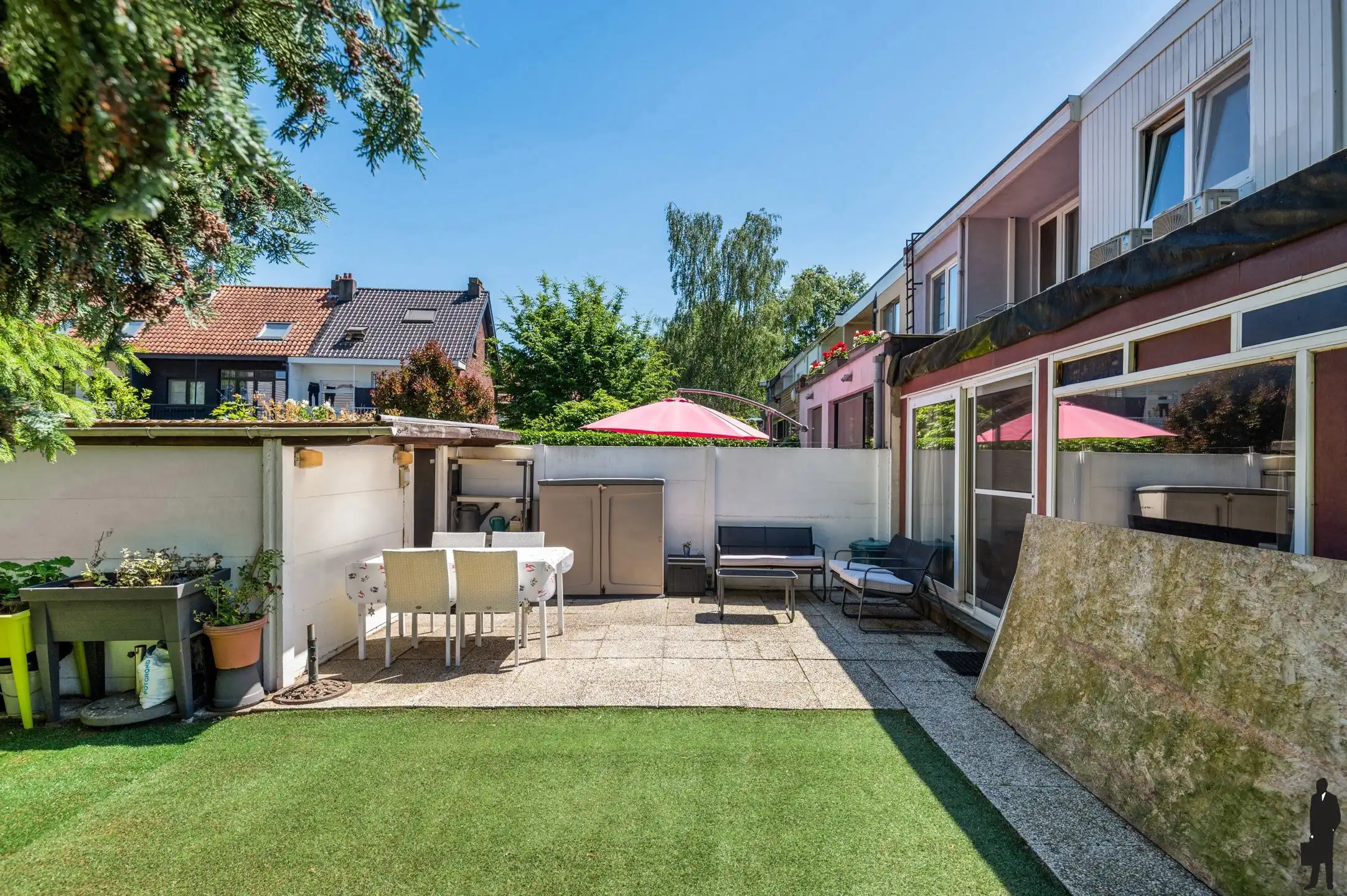 Te renoveren HOB in het centrum van Hove foto 14
