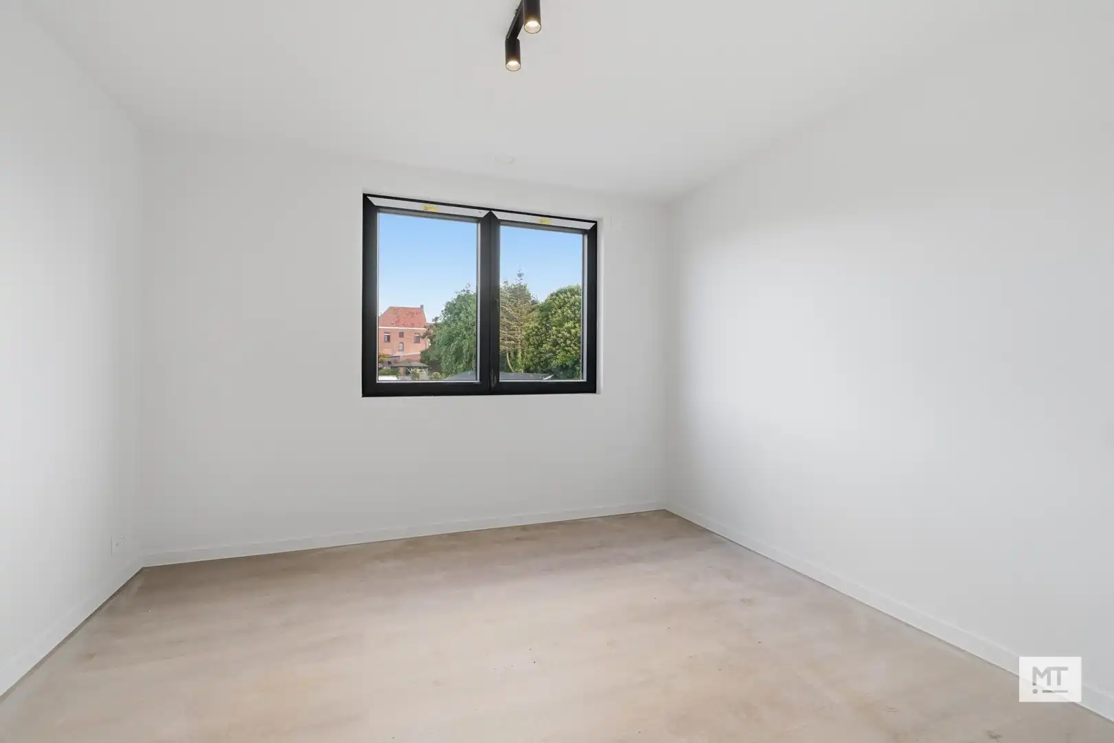 Alleenstaande nieuwbouwwoning met 3 slaapkamers, tuin en carport in Beselare foto 14