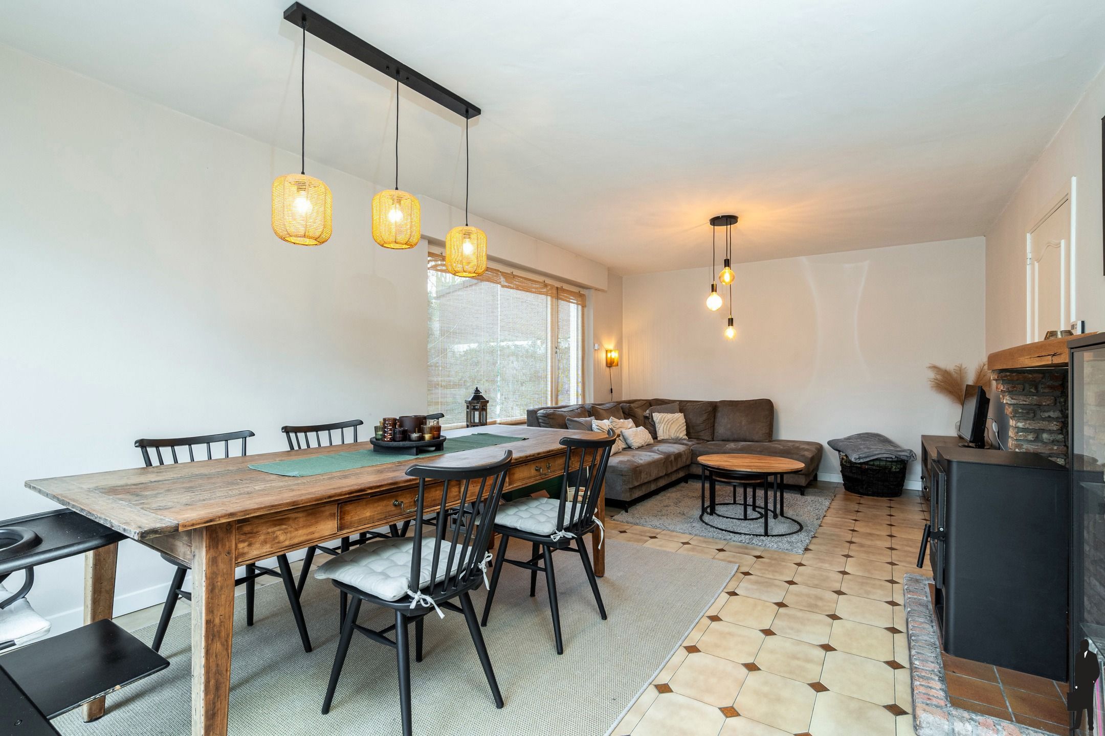 Gezinswoning met garage, tuin en 3 slaapkamers op 527 m² foto 5