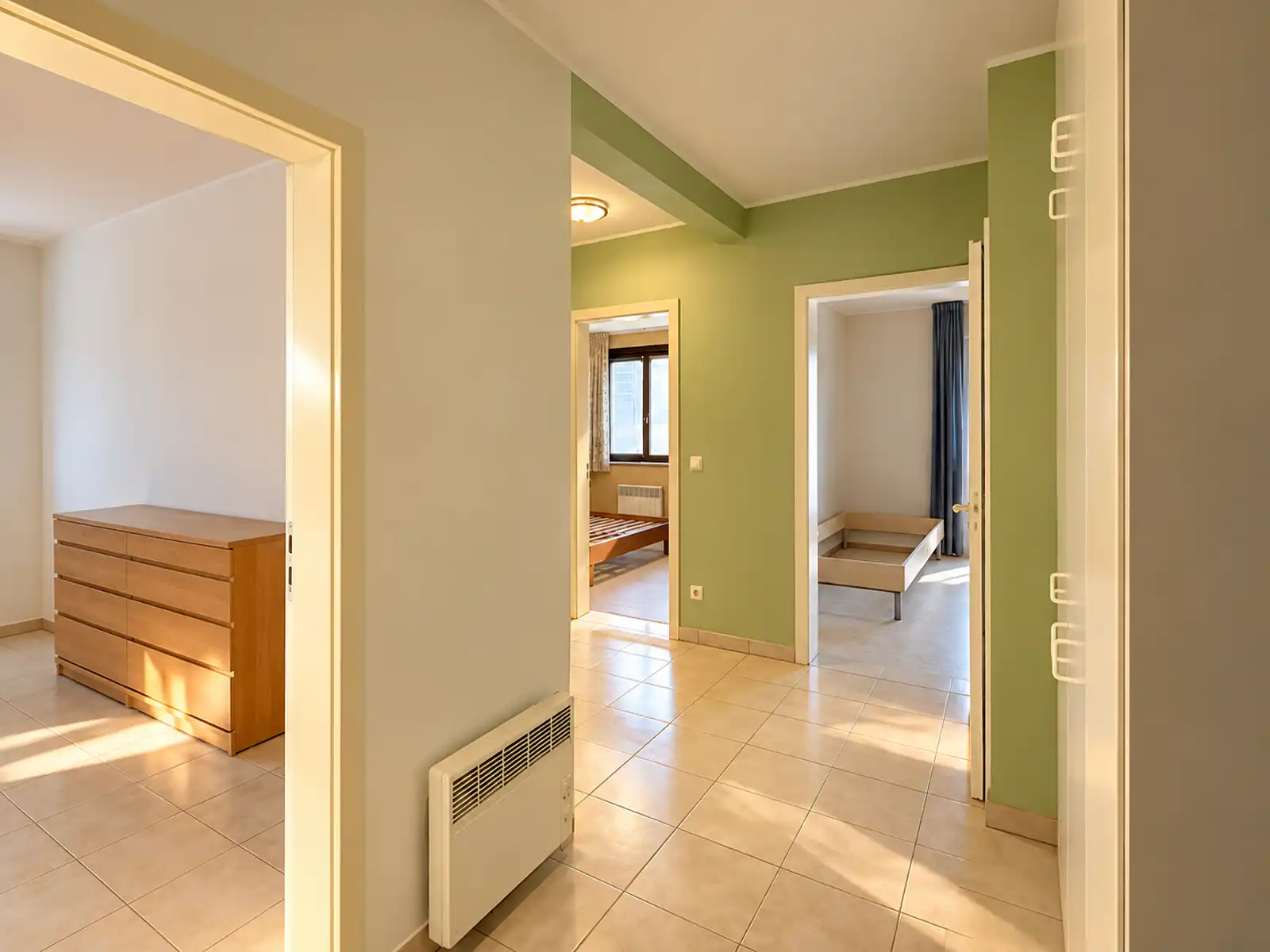 Instapklaar appartement met 2 slaapkamers en terras foto 6