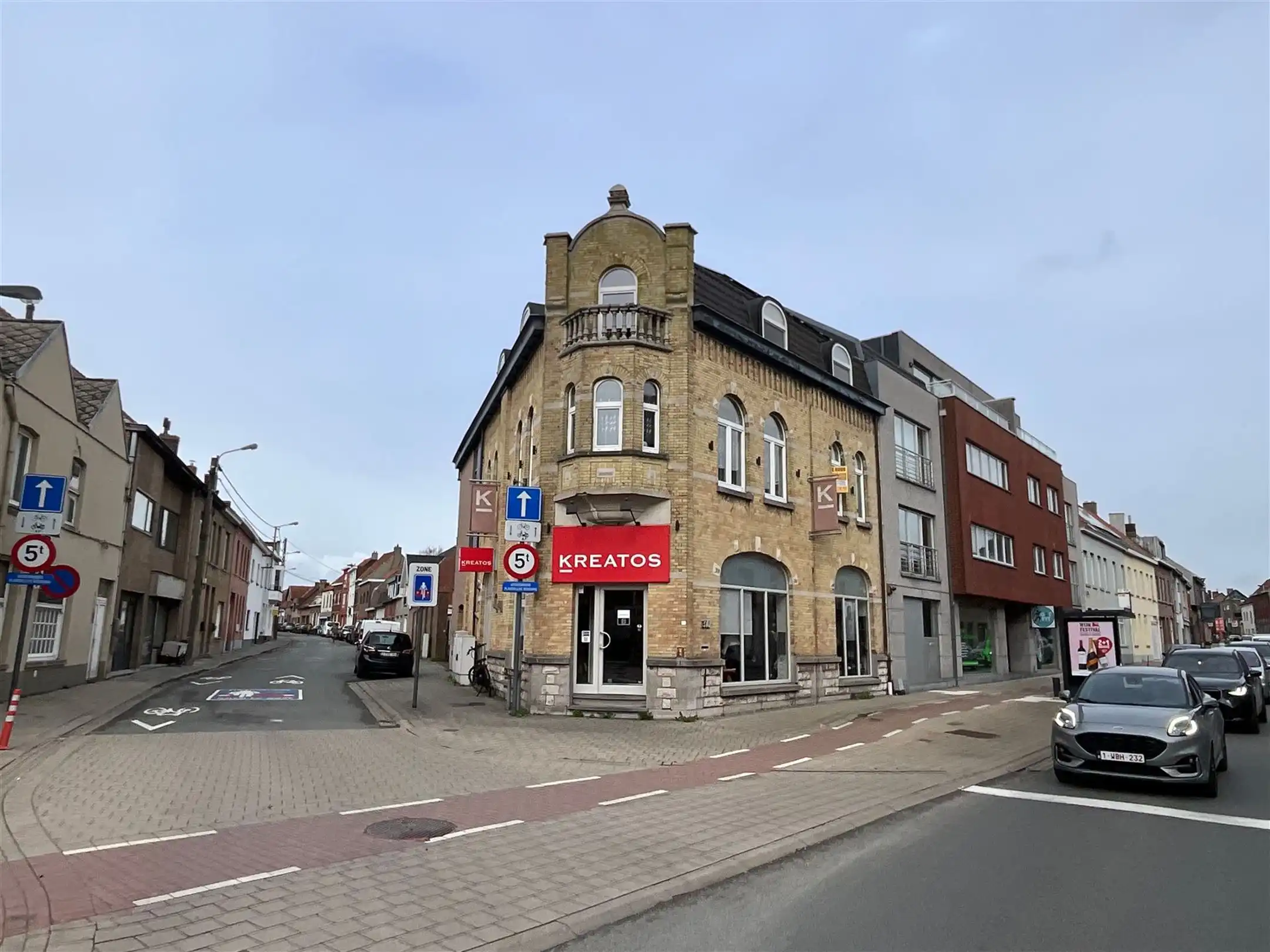 appartement foto {{pictureIndex}}