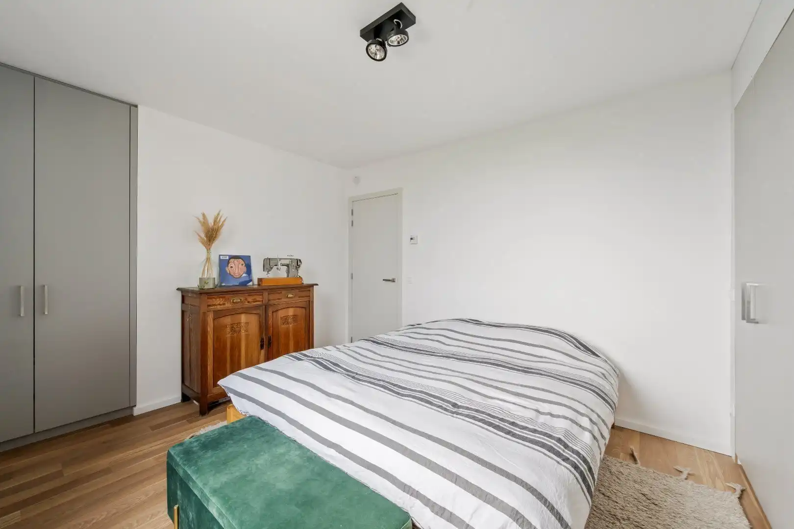 Energiezuinige woning met 3 slaapkamers, ruime garage en zongerichte tuin. foto 4