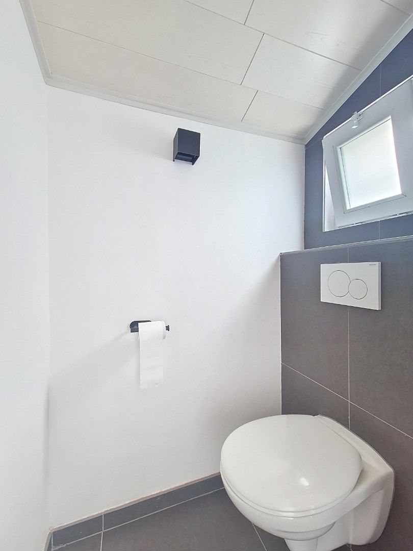 Gerenoveerde woning met 3 slaapkamers foto 9