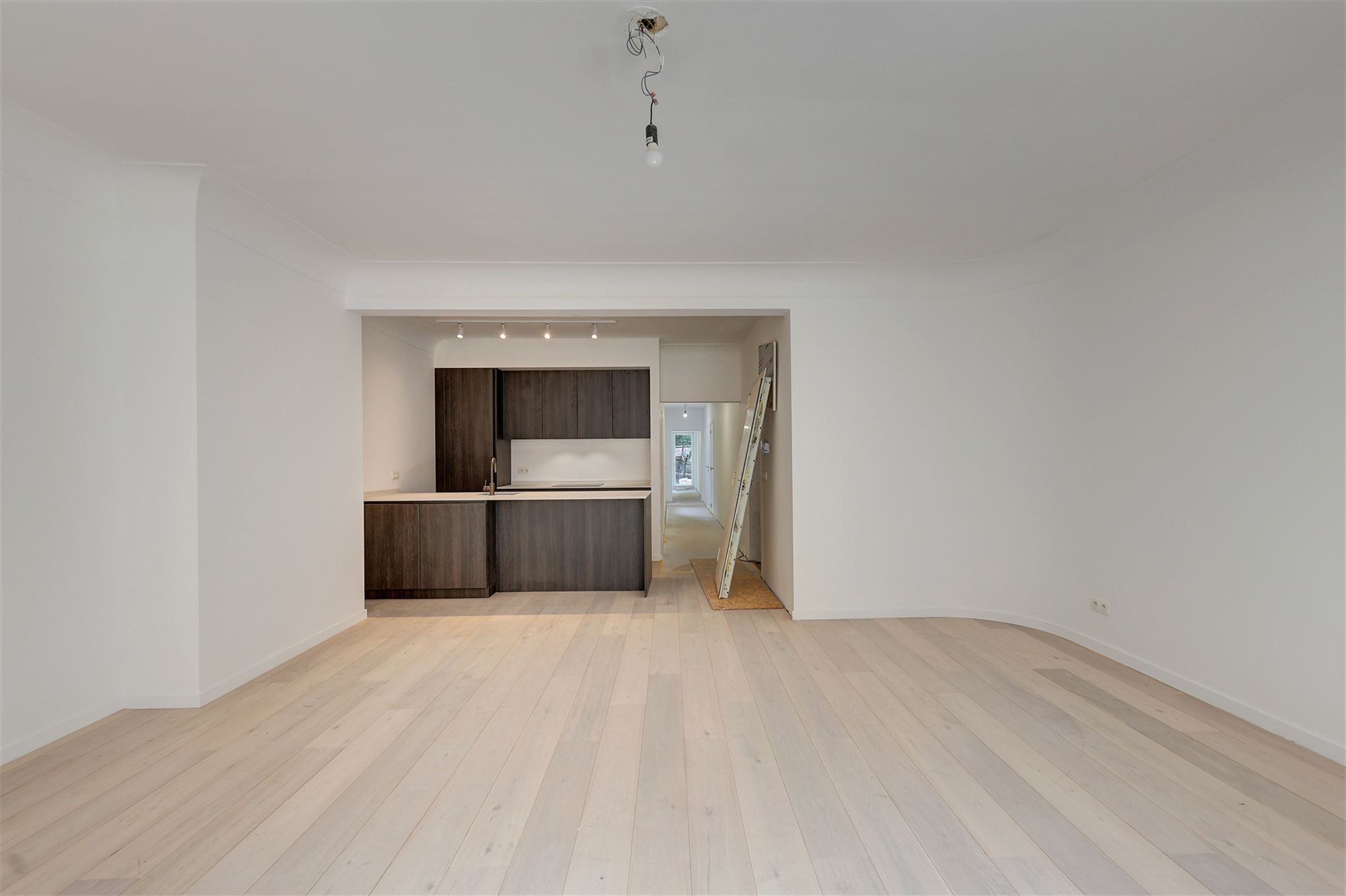 Gerenoveerd gelijkvloers appartement met tuin in Markgravewijk foto 7