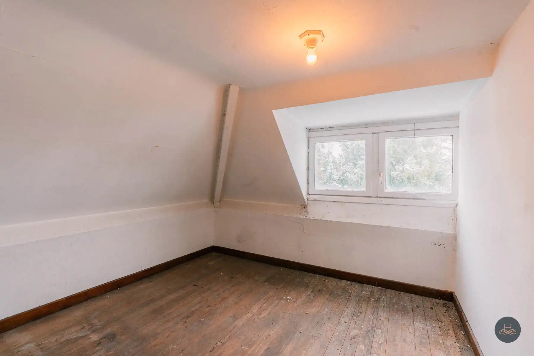 Riante woning met 5 slaapkamers op een uniek perceel.  foto 19