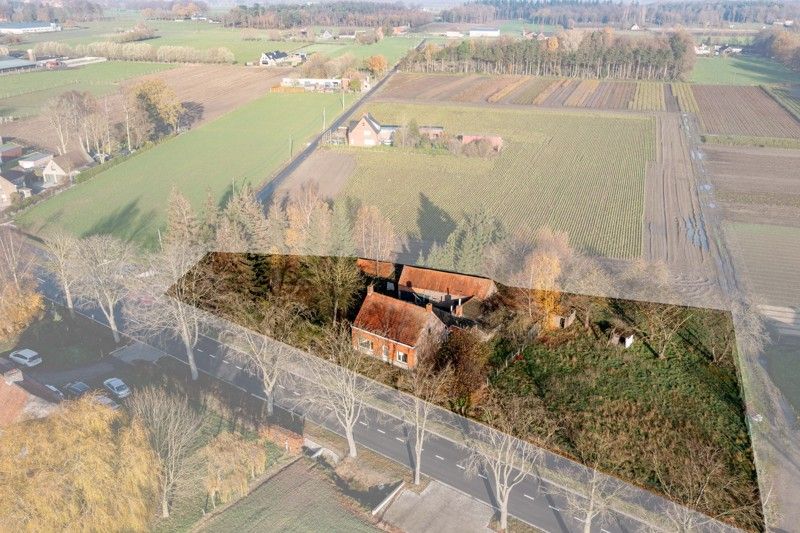 Te herbouwen of te slopen woning op ruim perceel in landelijke omgeving! foto 3