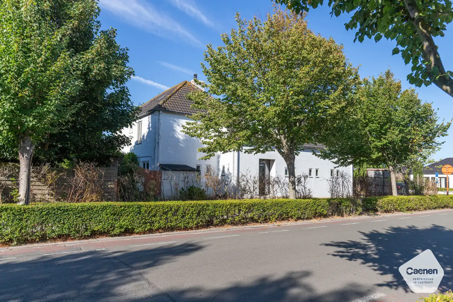 Te renoveren villa met 3 slaapkamers, 2 badkamers, sauna en ruime tuin foto 27