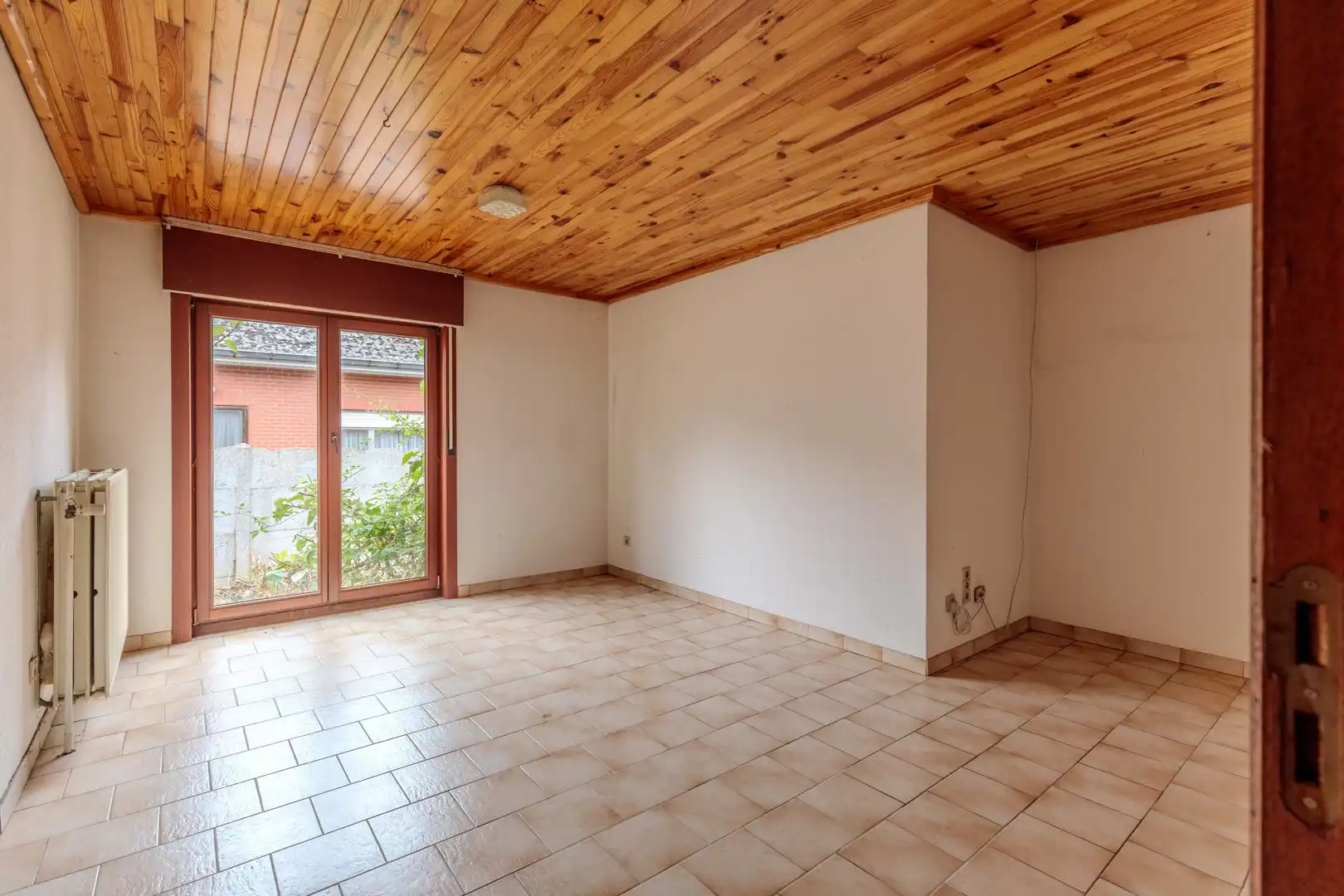 Gezinswoning met grote tuin en landelijk uitzicht foto 21