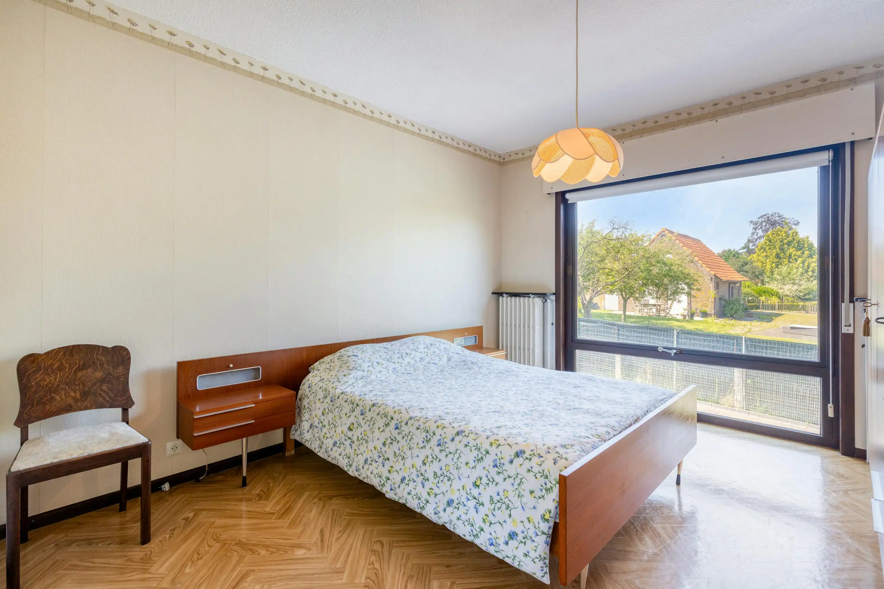 Karaktervolle woning in centrum Aalter met veel potetieel foto 17