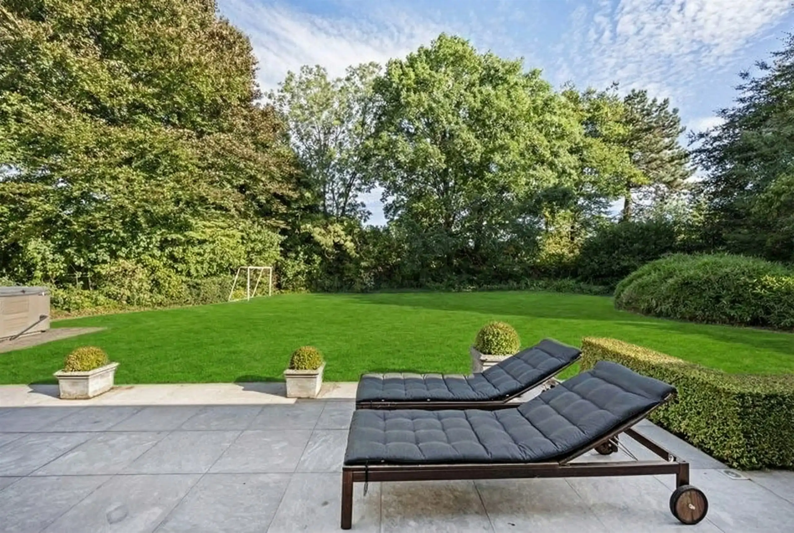 Kom binnen, kom dromen: royale eigendom op 3057 m² foto 3