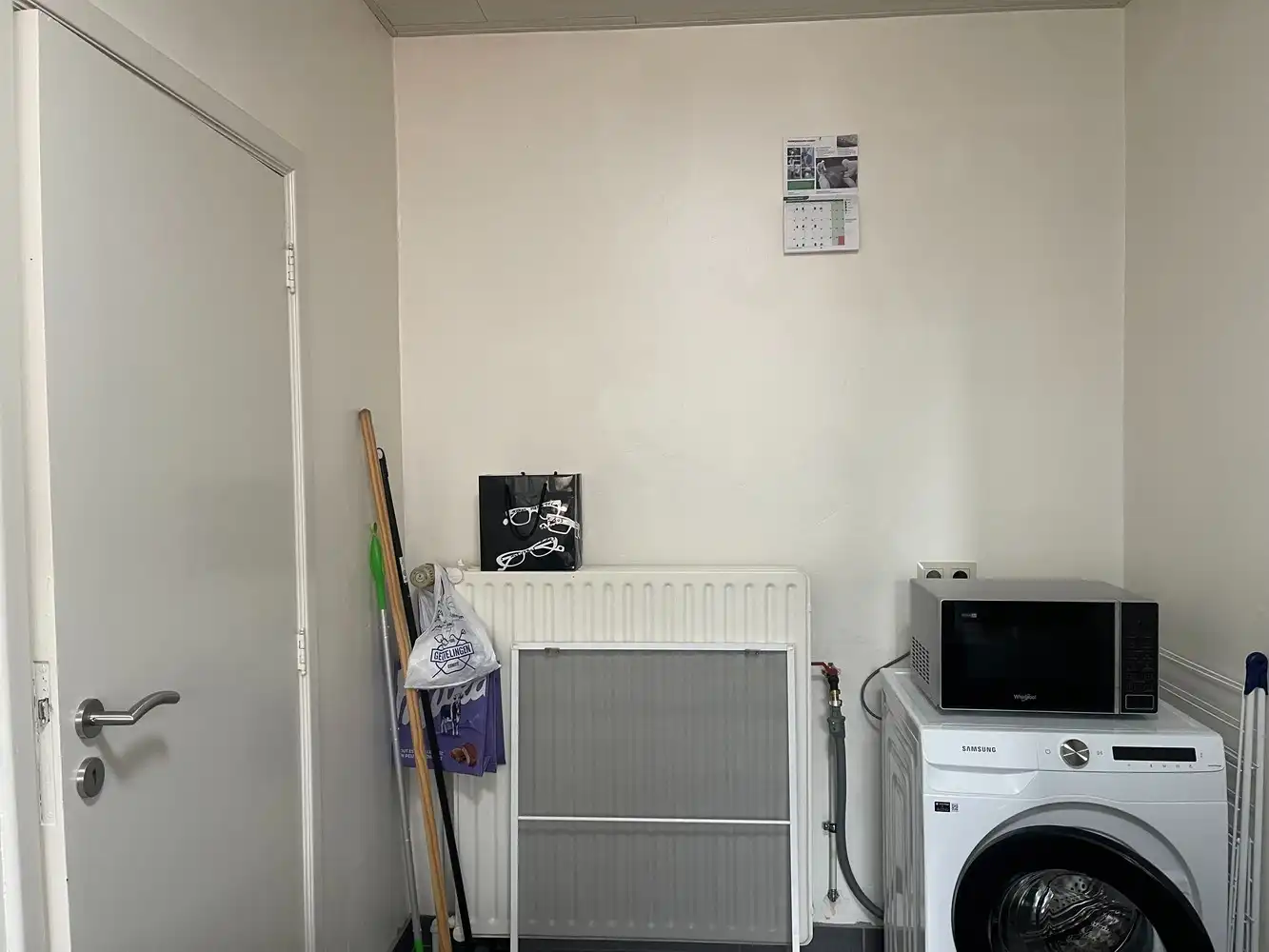 Gunstig gelegen appartement met 2 slaapkamers foto 4