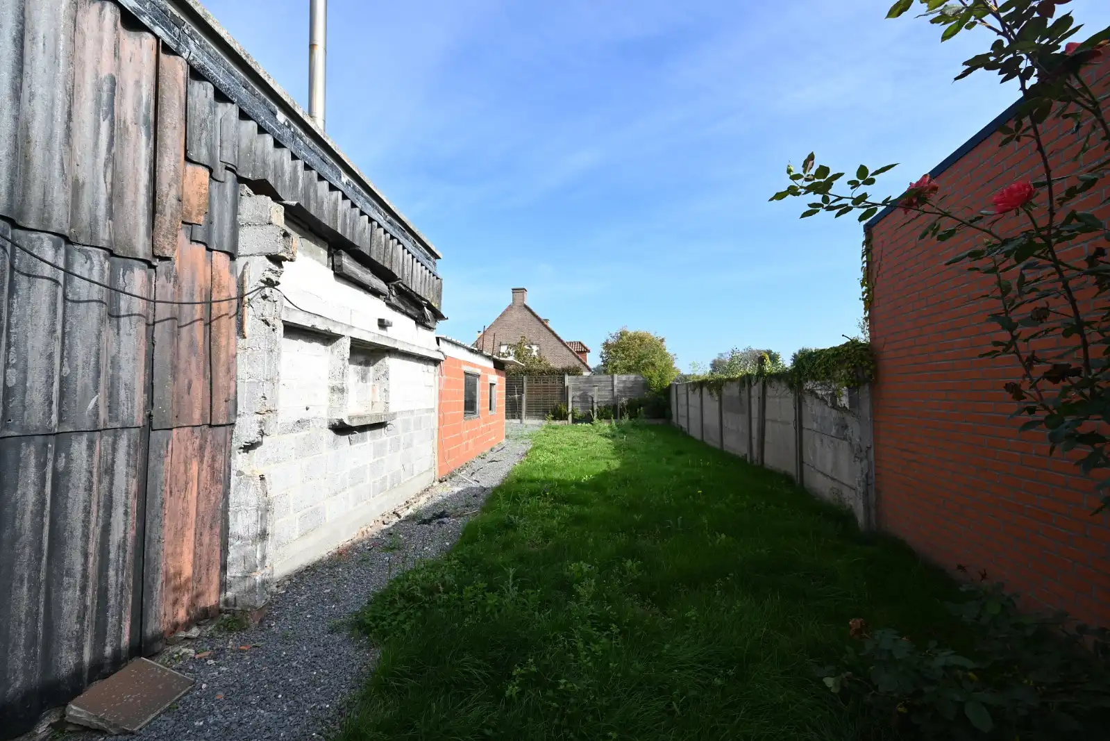 Ruime gezinswoning met 3 slaapkamers, tuin en groot terras! foto 19