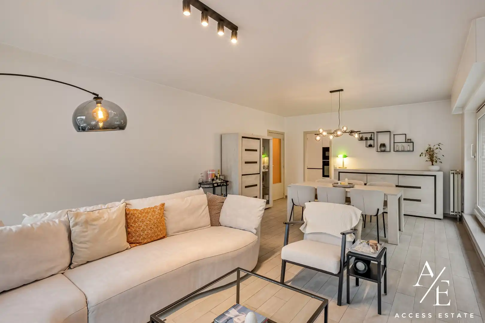 GENT – Ruim appartement met zicht op groen nabij station Gent-Sint-Pieters foto 5