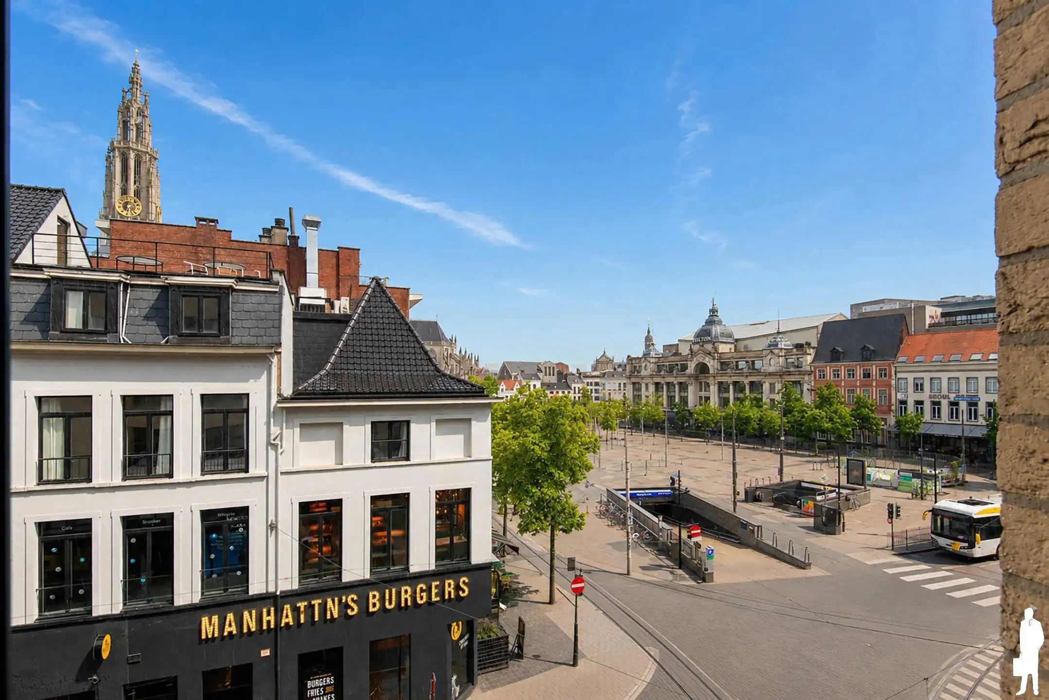 Dubbelappartement met zicht op Groenplaats en Kathedraal foto 4