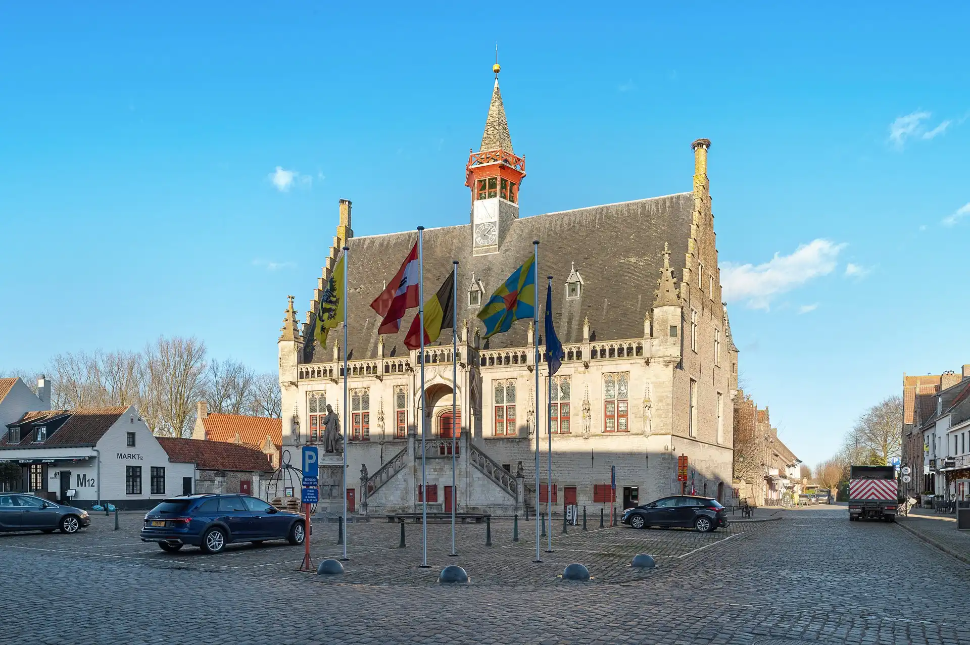 Historisch, uitzonderlijke woning met ongekend potentieel te Damme foto 43