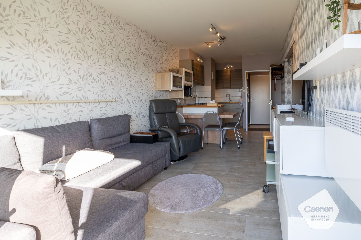 Prachtig vernieuwde studio met afzonderlijke slaaphoek te koop foto 10