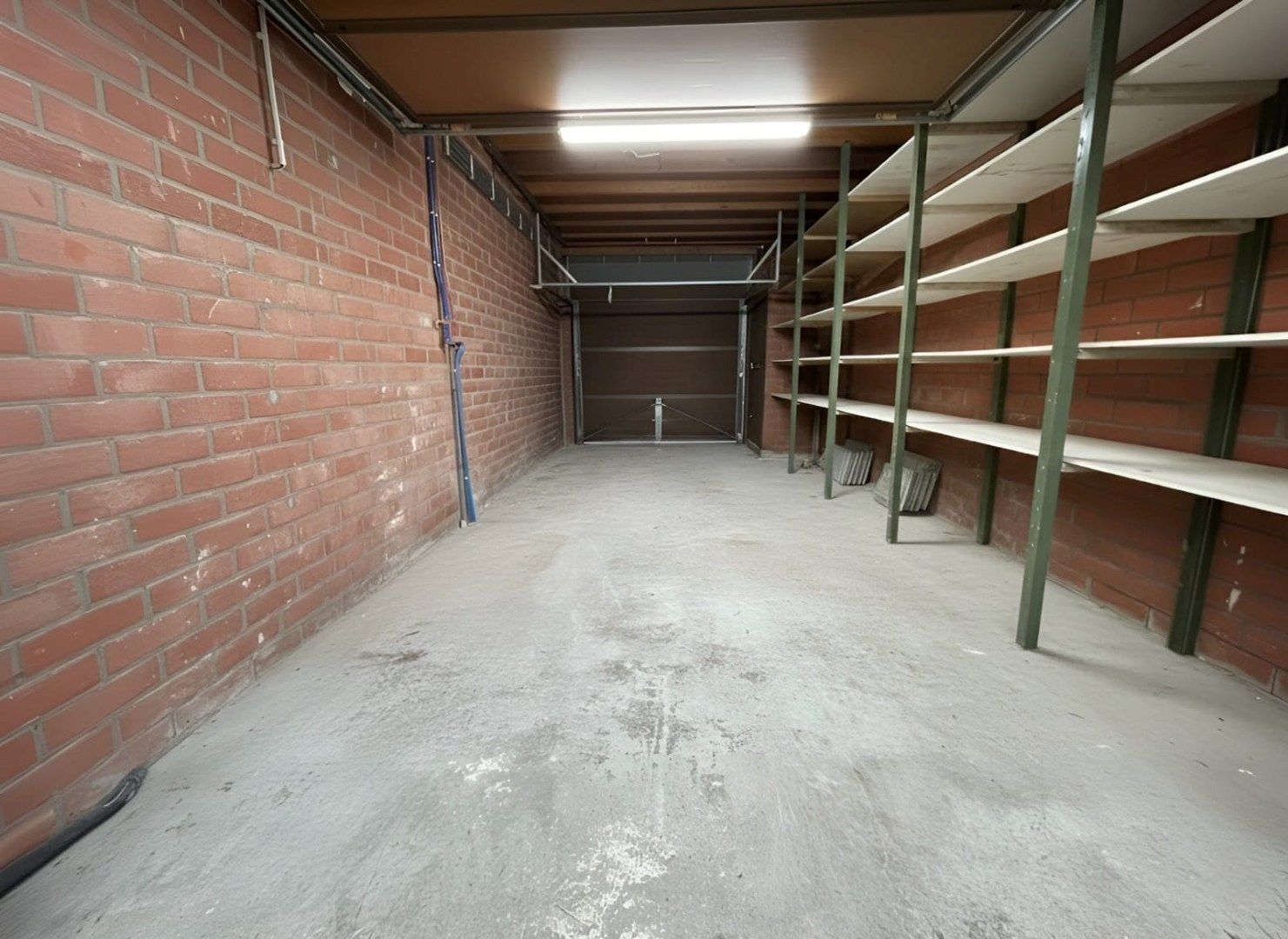 GERENOVEERDE WONING MET GARAGE, 3 SLAAPKAMERS EN TERRAS foto 12