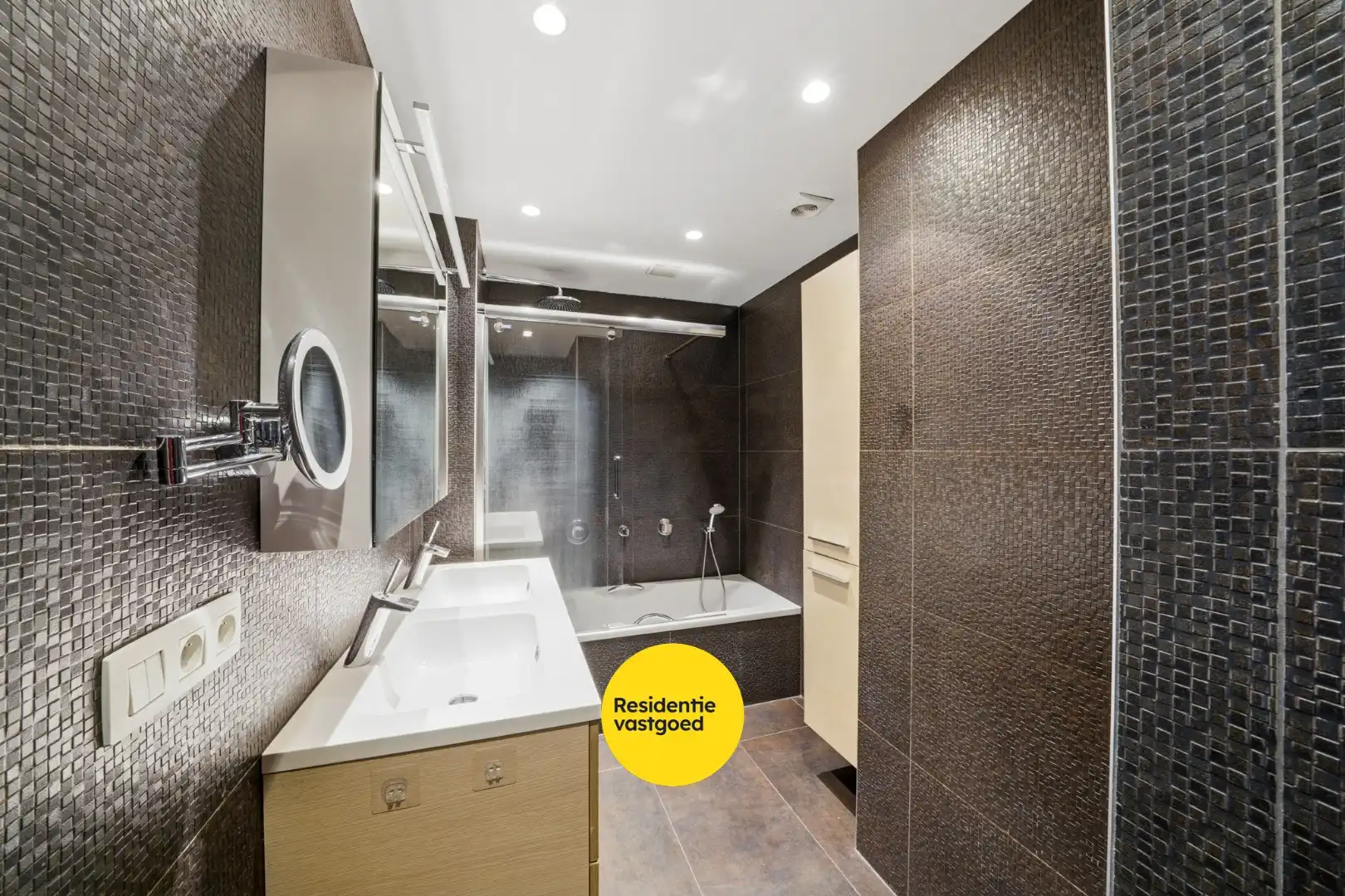 Ruim appartement met 3 slaapkamers, 2 terrassen, garage en staanplaats in Oostende foto 19