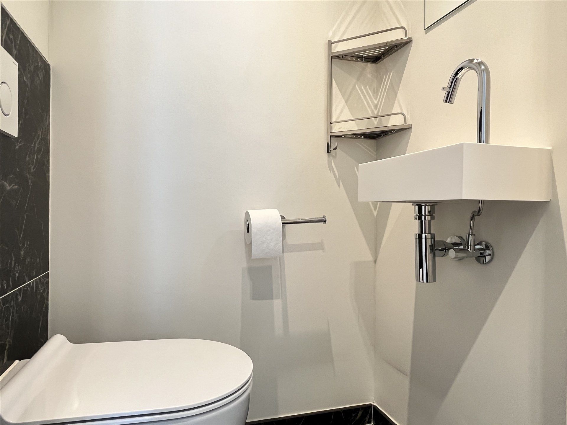 licht appartement met 1 slaapkamer en terras nabij 't Zuid! foto 8