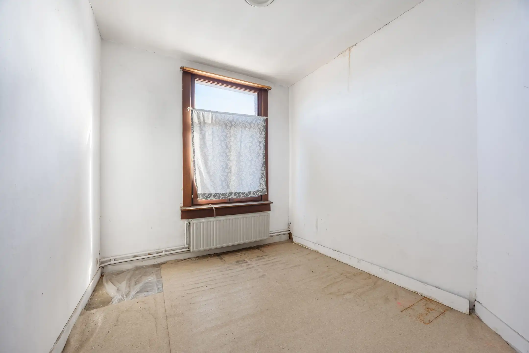 Handelspand +te renoveren appartement op centrale ligging  foto 14