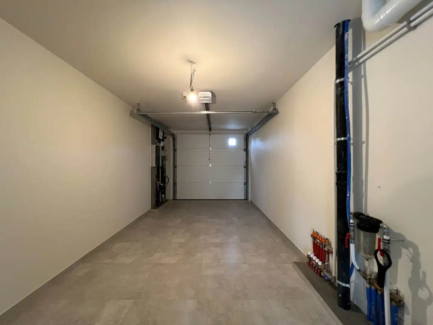 Gezellige nieuwbouwwoning met zonnige tuin en garage foto 6