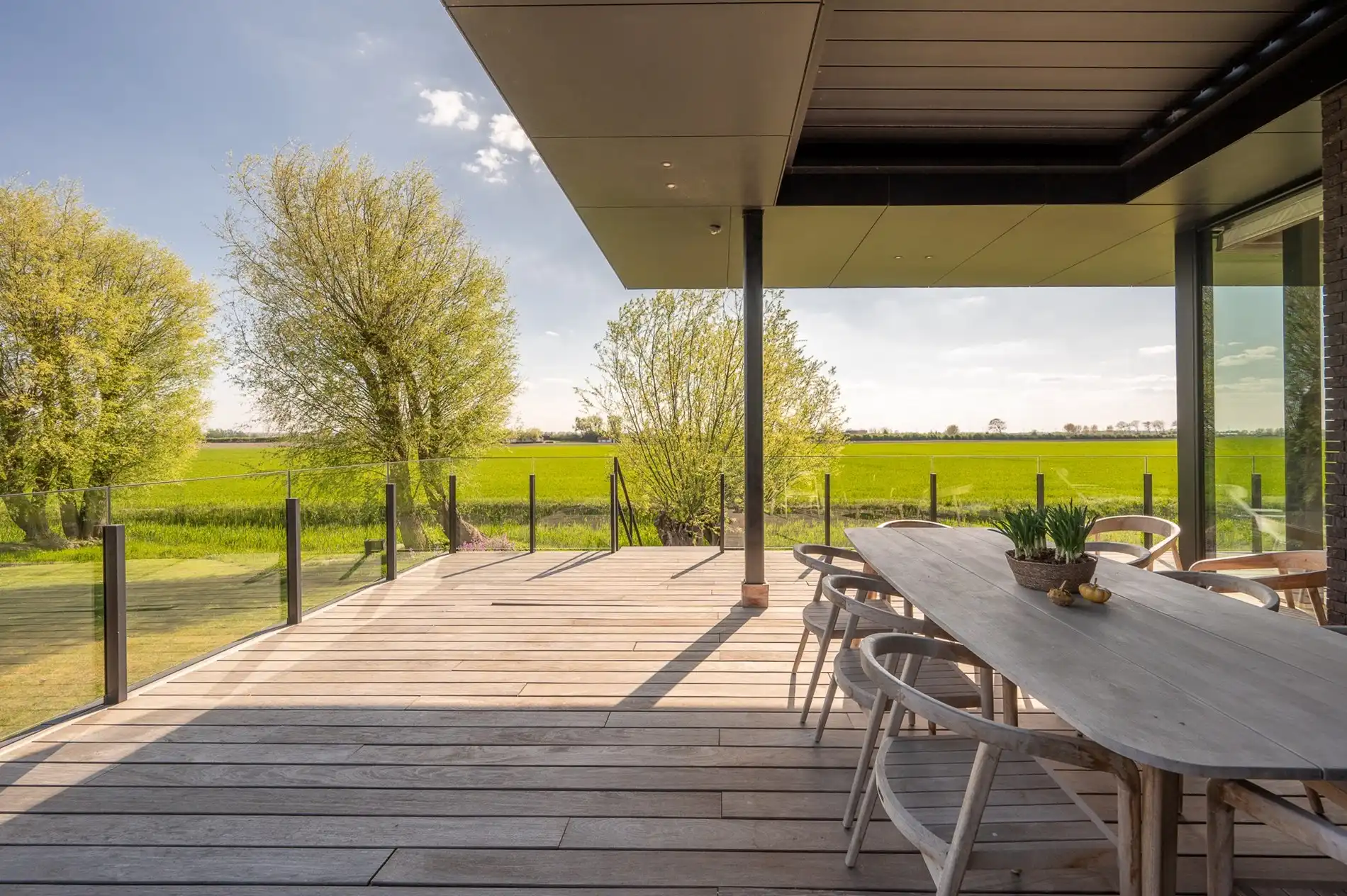 Uniek eigendom met adembenemende zichten gelegen op een perceel van ongeveer 3000 m². foto 8
