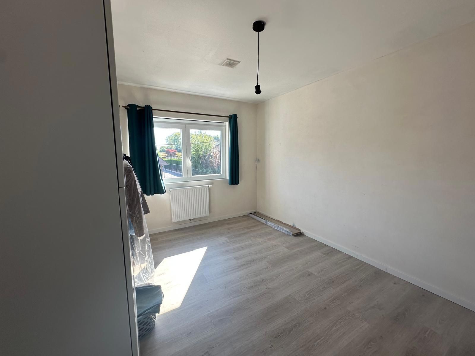 Halfopen nieuwbouwwoning te huur in Sint Lievens-Houtem foto 7