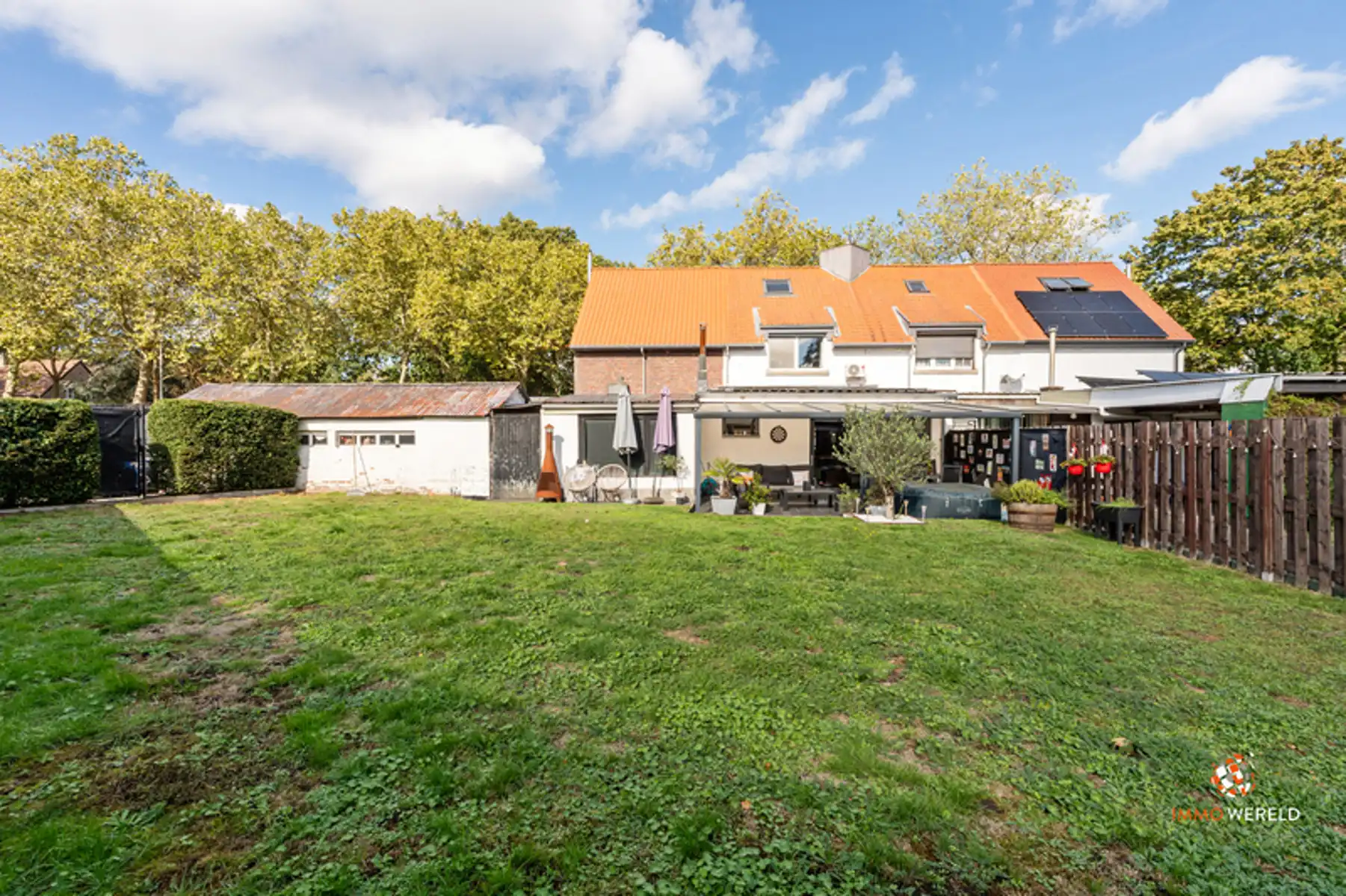 Prachtige gerenoveerde woning met 3 slaapkamers en grote tuin foto 25