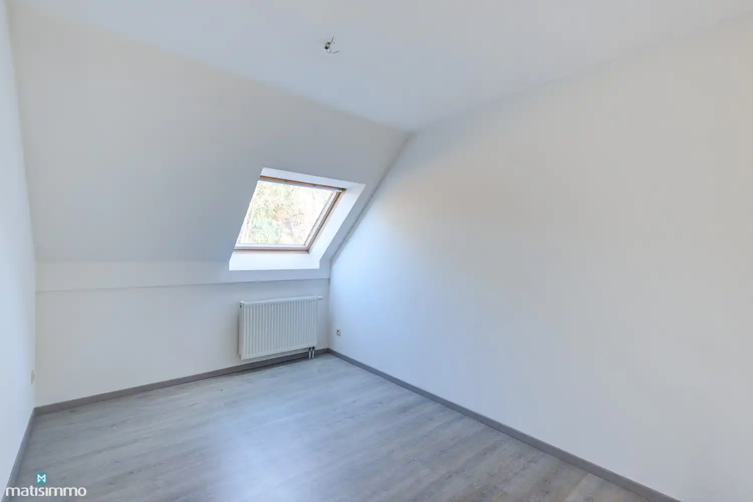 DUPLEXAPPARTEMENT MET 3 SLAAPKAMERS, TERRAS EN ONDERGRONDSE AUTOSTAANPLAATS NABIJ HET CENTRUM VAN BILZEN foto 24