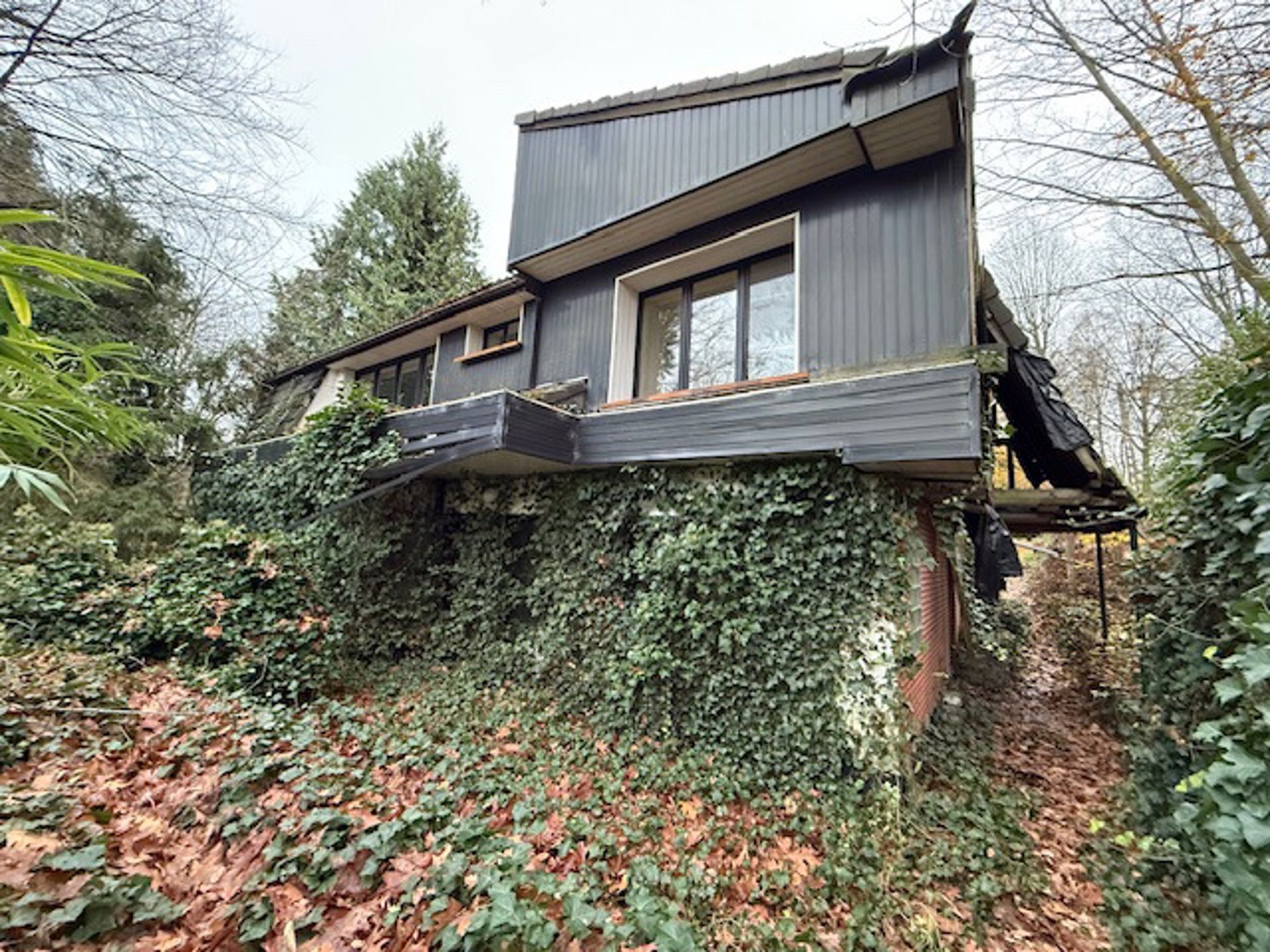 Af te breken woning op een perceel van 8 are foto 5