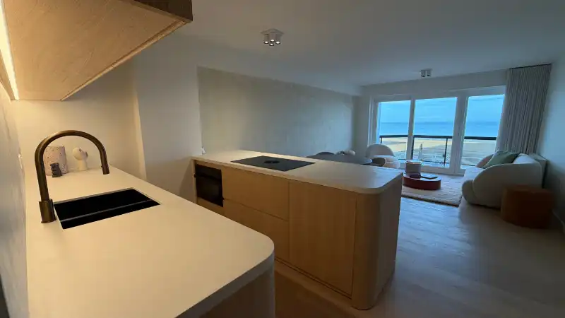 EXCLUSIEF  APPARTEMENT MET FRONTAAL ZEEZICHT foto 3