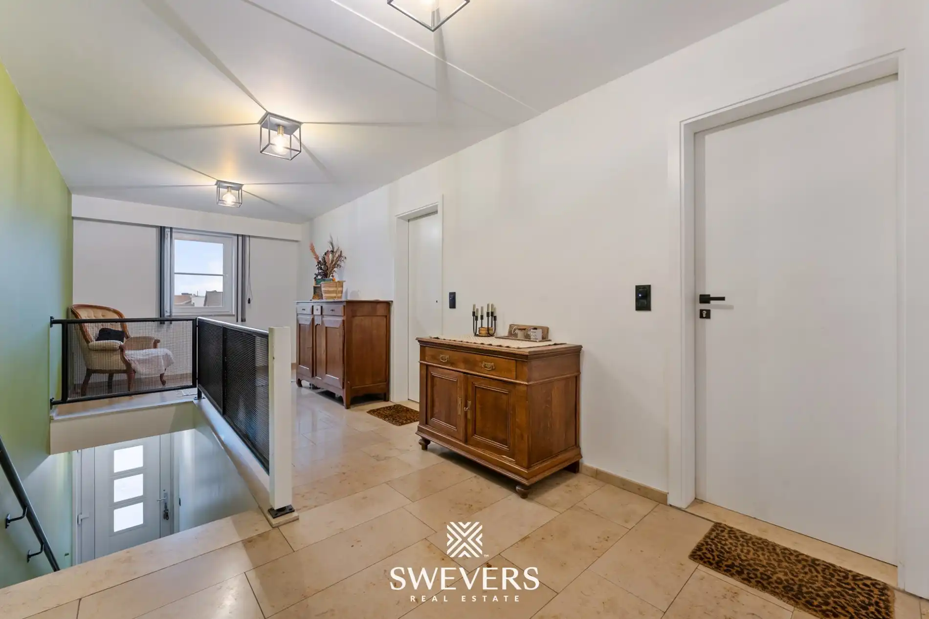 Opbrengsteigendom met handelspand, ruim appartement en uitbreidingspotentieel in hartje Heusden-Zolder foto 29