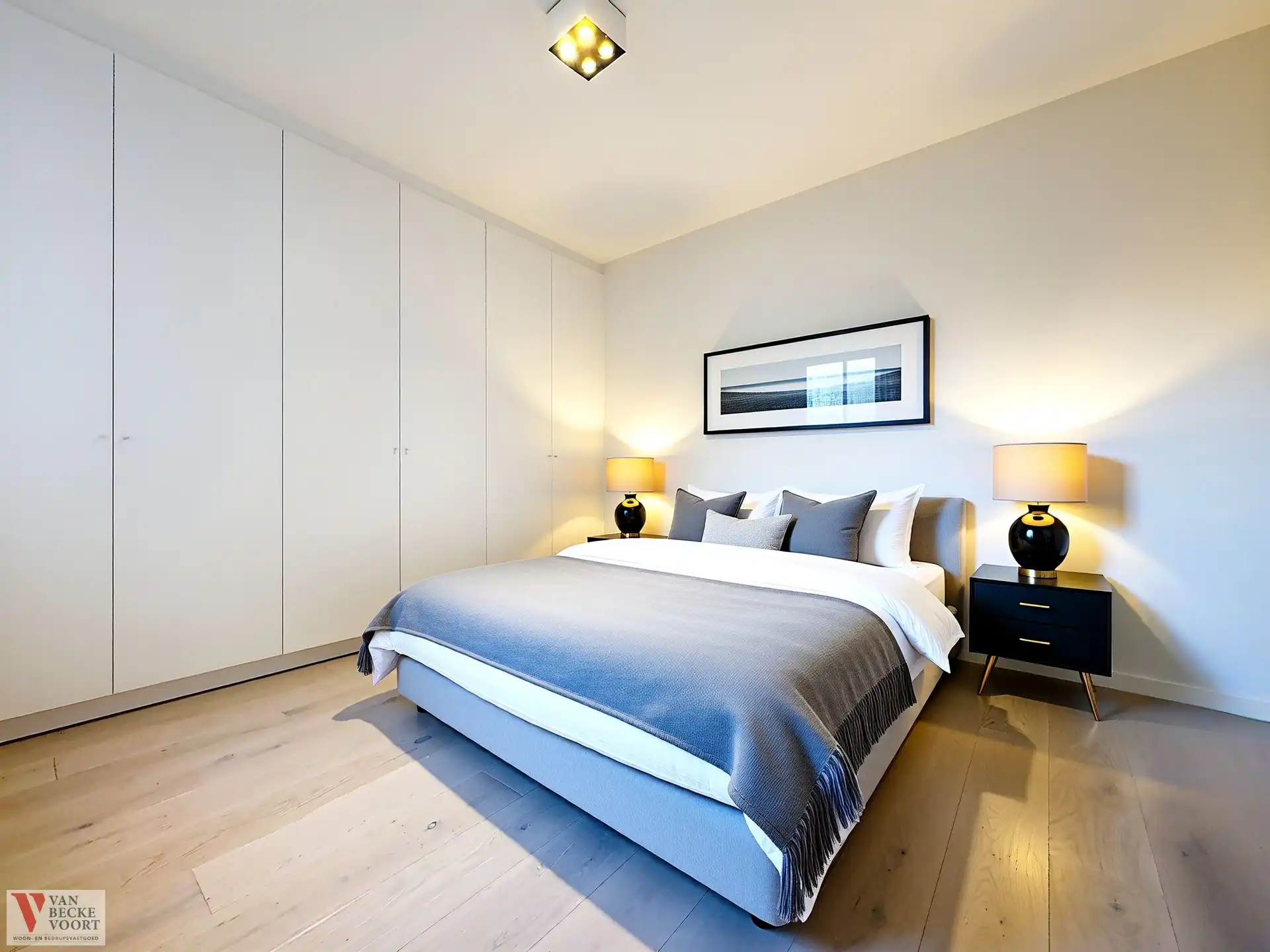 Stijlvol gerenoveerd appartement met 2 slaapkamers en terras foto 7