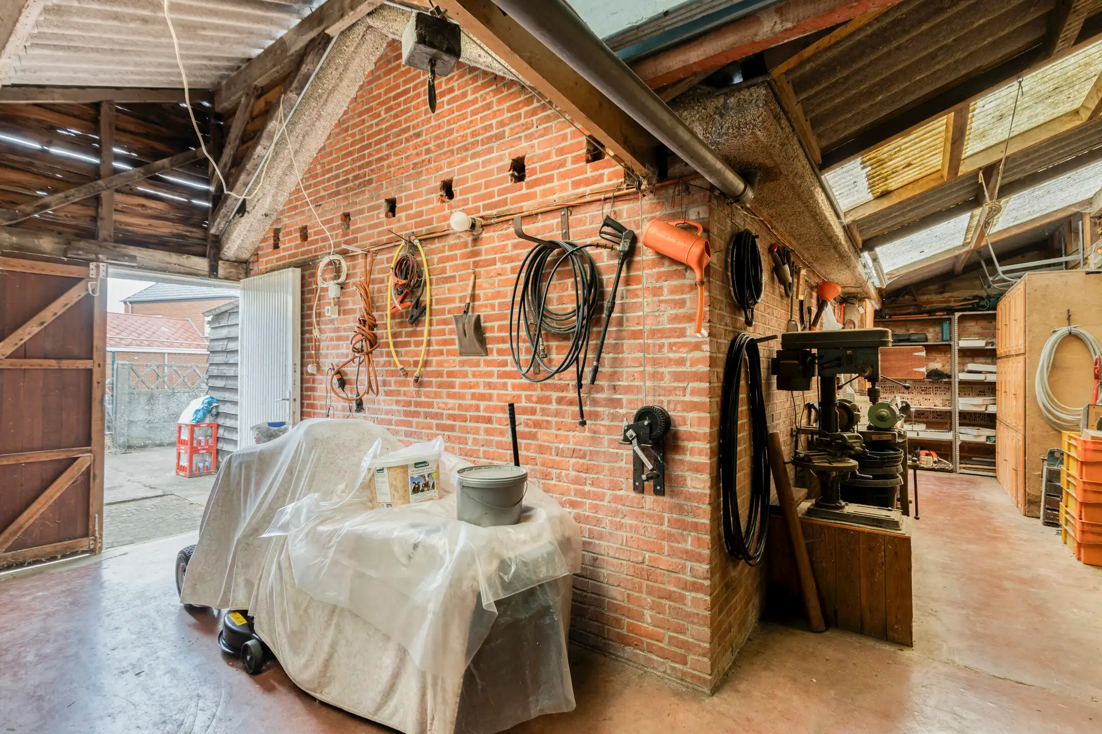 Te renoveren woning met 3 slaapkamers op 11are foto 34