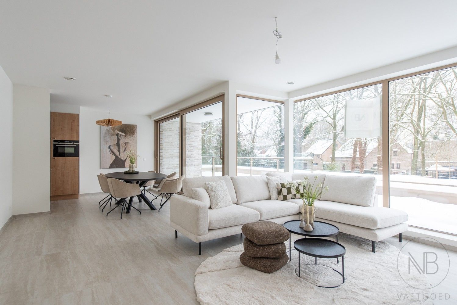 Nieuwbouwappartement met 2 parkeerplaatsen foto 2