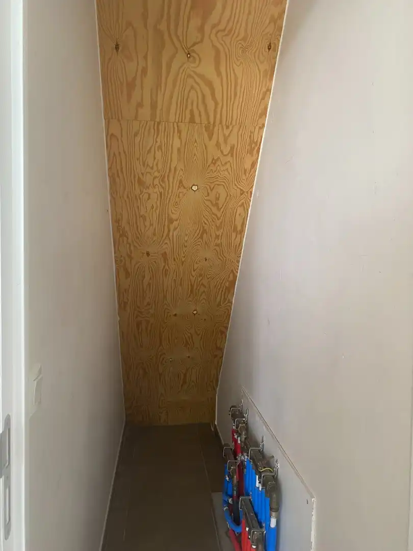 Verzorgd duplex-appartement met 3 slaapkamers en een autostaanplaats foto 15