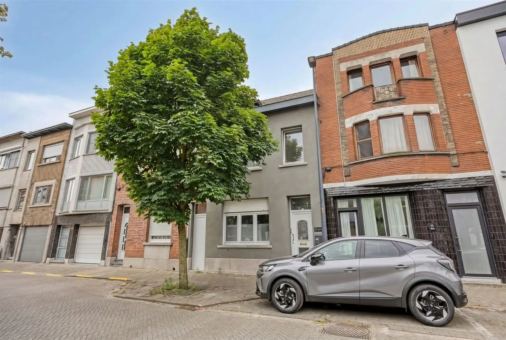 Woning met 4 slaapkamers en tuin.  foto 2