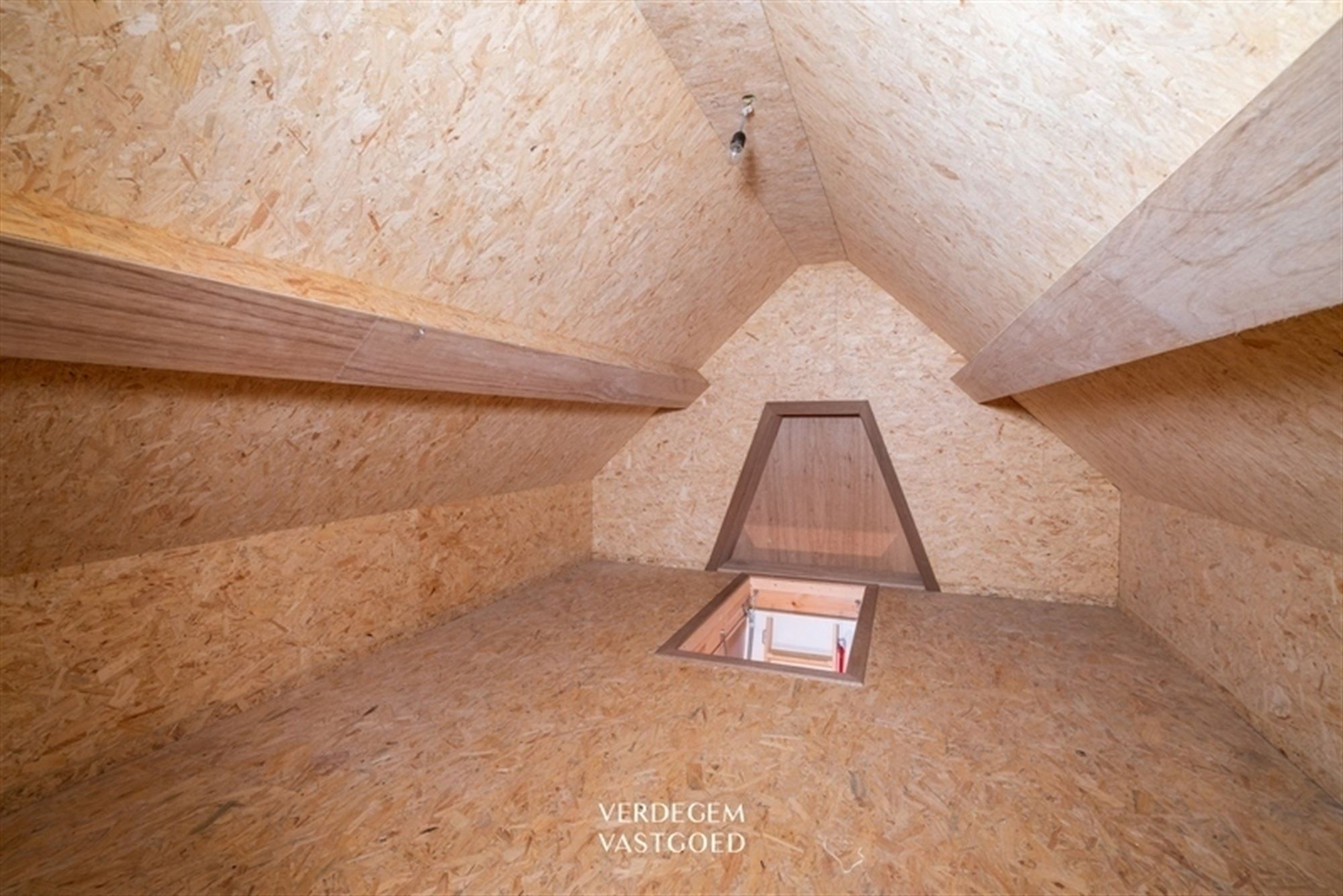 Gerenoveerde woning met 2 slaapkamers en tuintje foto 7