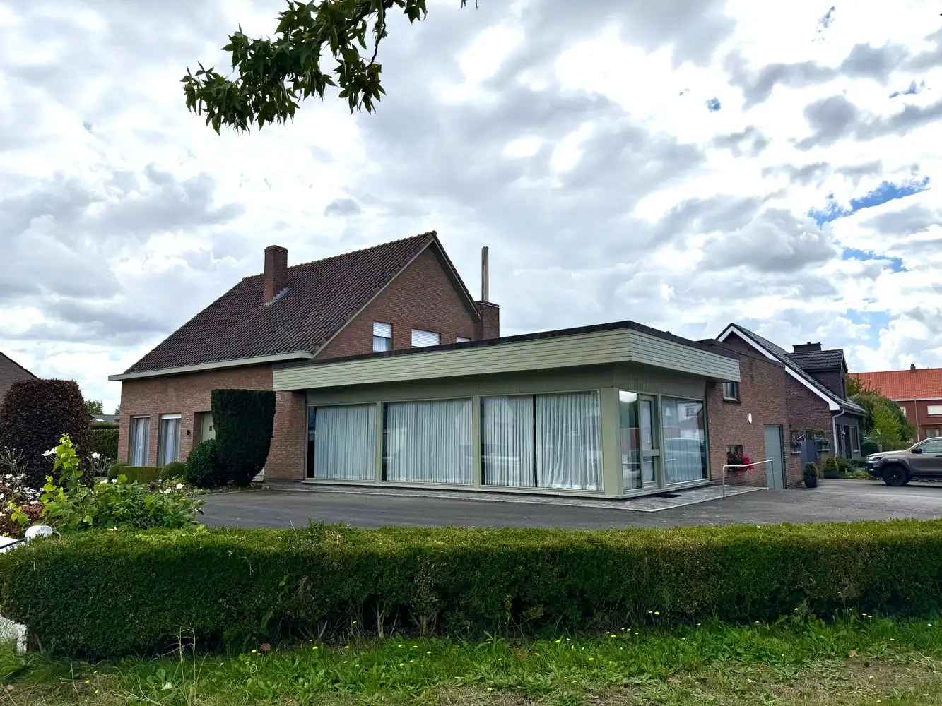 Commercieel te koop Nederzwalmsesteenweg 66 - 9750 Zingem