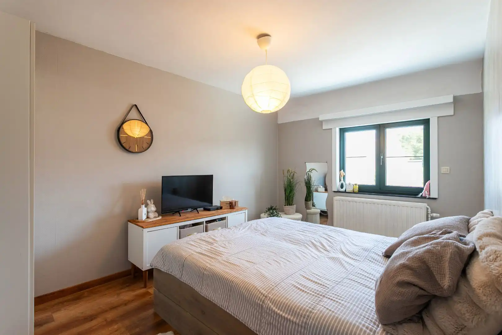 Gerenoveerde villa met 4 slaapkamers, garage en tuin in gegeerde woonwijk te Buizingen foto 12
