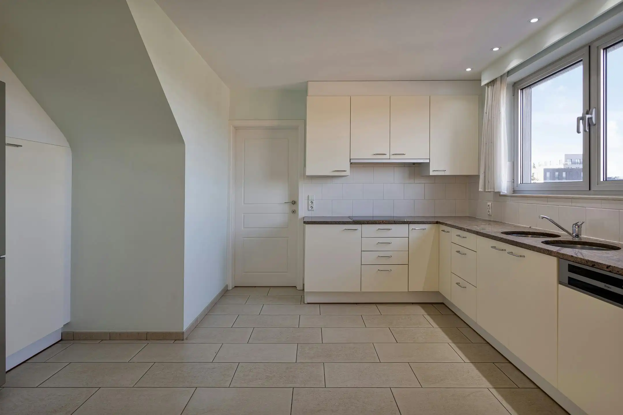 Zeer ruim dakappartement van 279 m² te koop in Roeselare foto 10