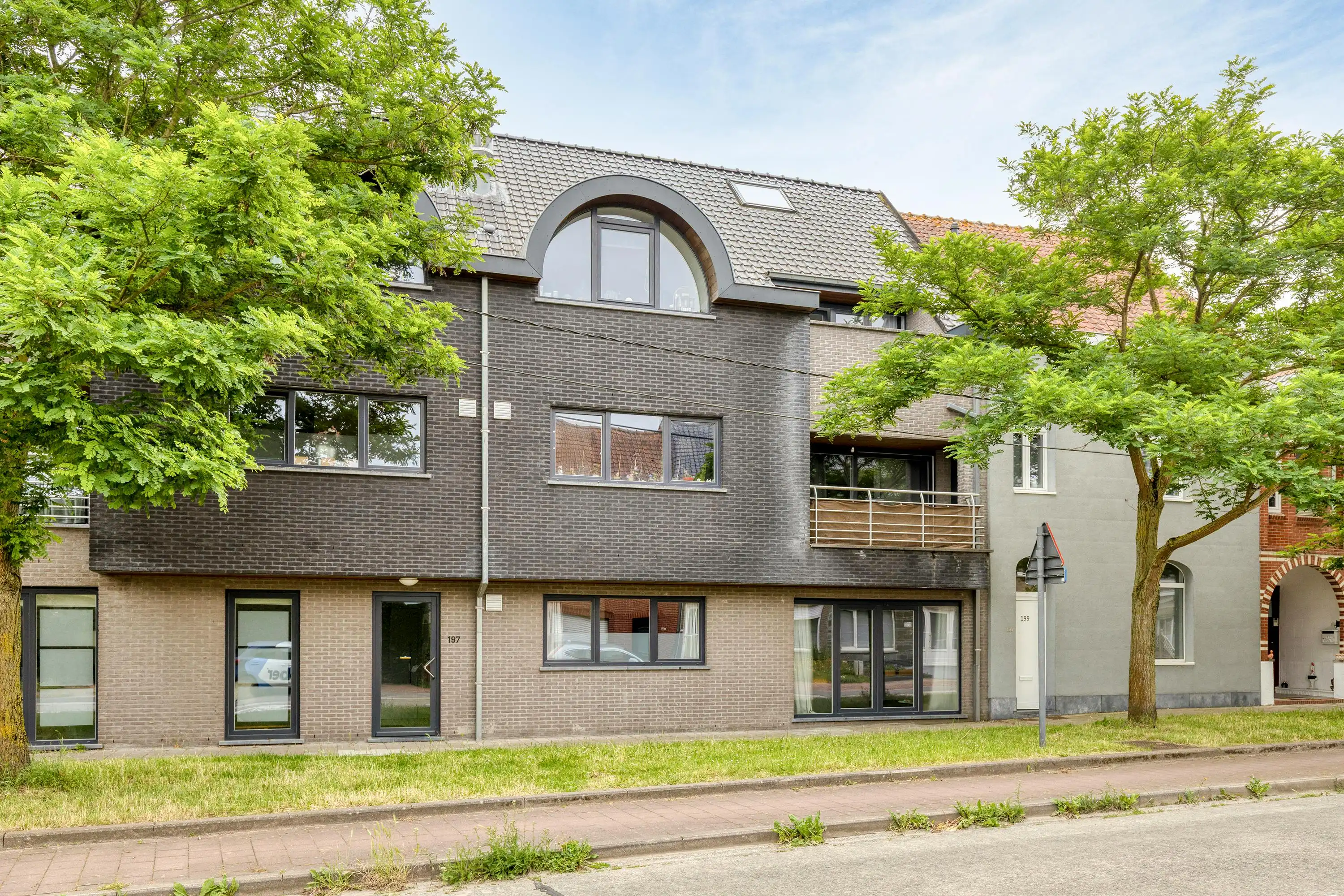 Lichtrijk appartement met 2 slaapkamers en ruime buitenruimte te Zwijnaarde foto 12