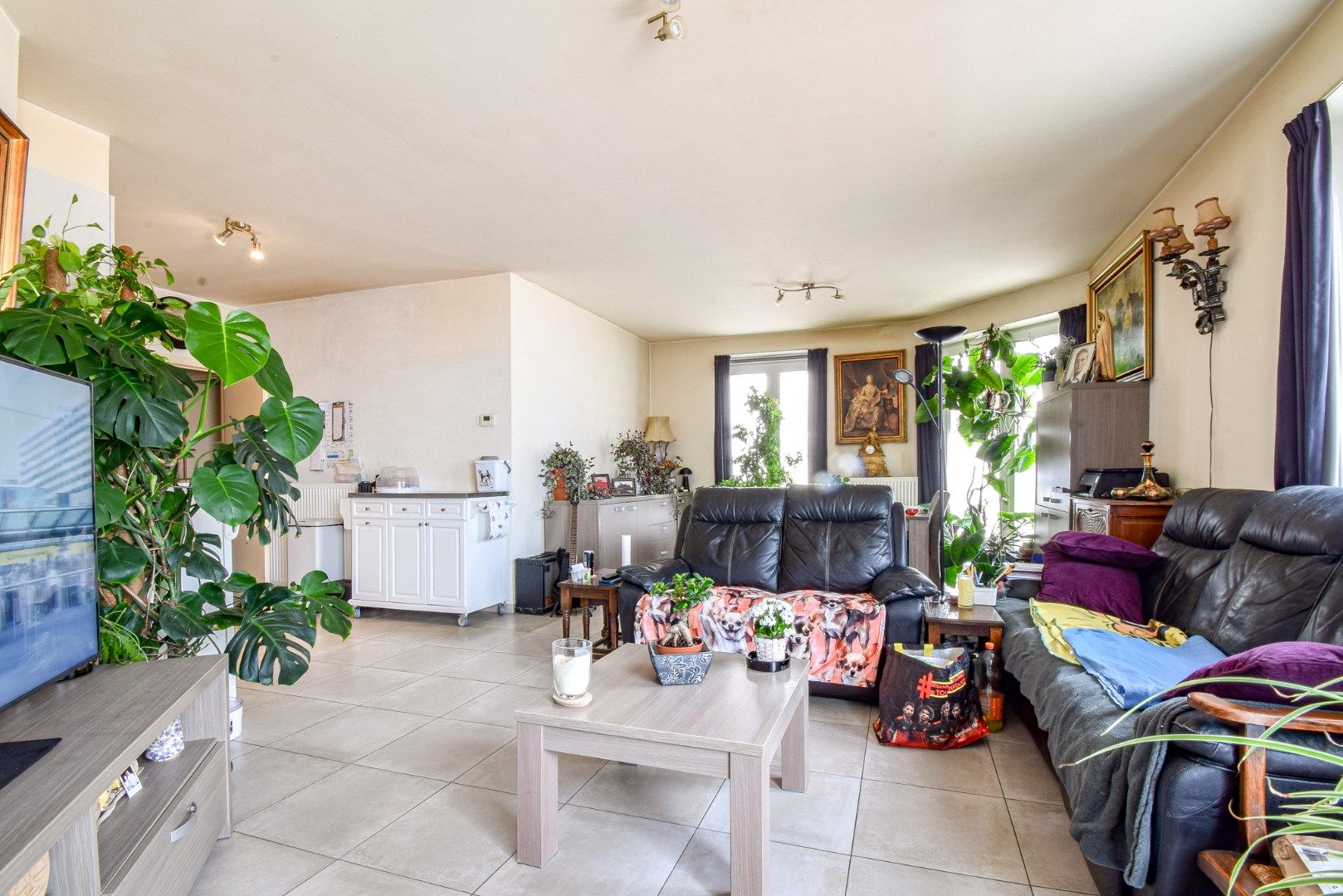 Gelijkvloersappartement met twee slaapkamers en terras foto 3