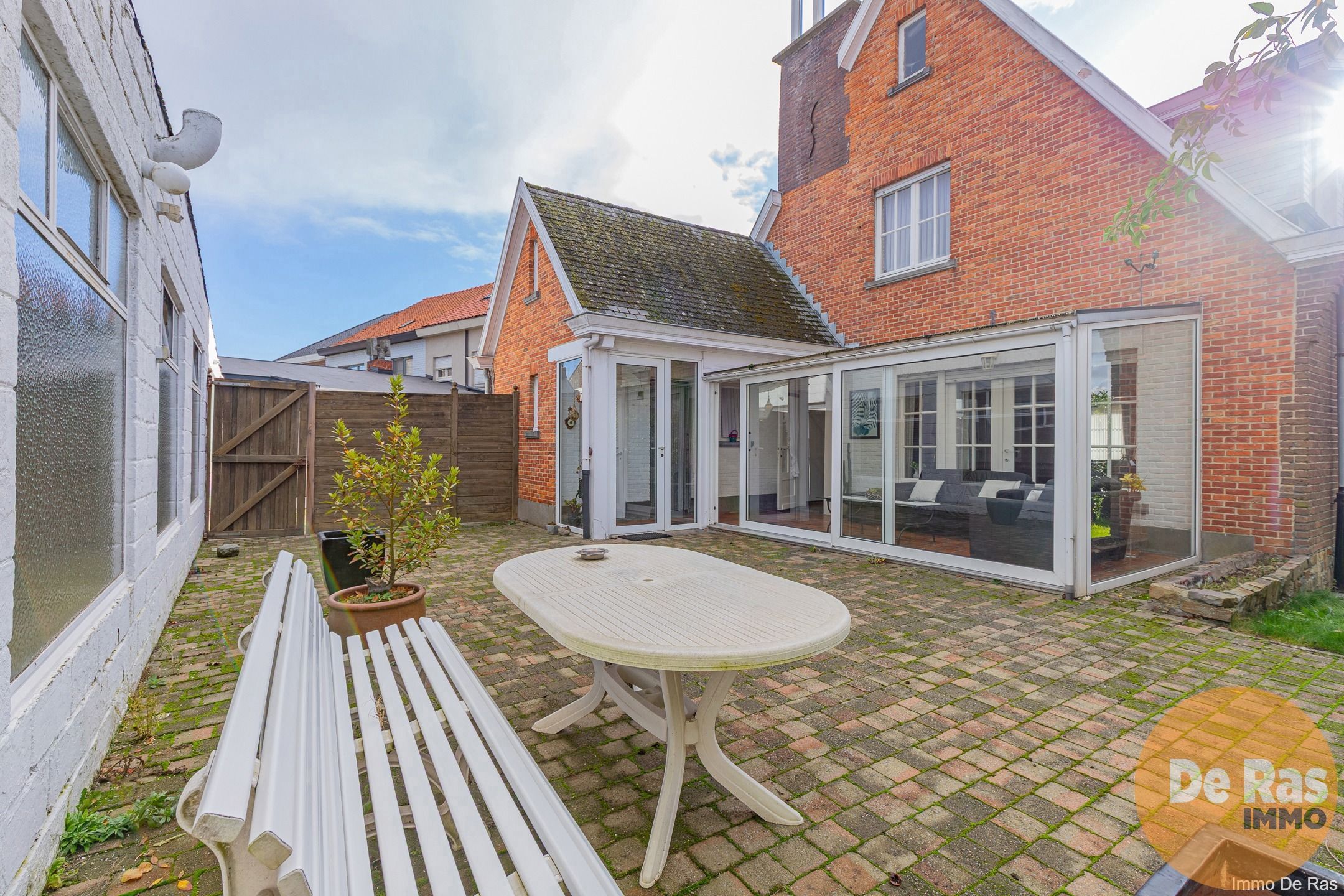 LEDE - Stevige 4-gevelwoning met bijgebouw op mooie locatie foto 20