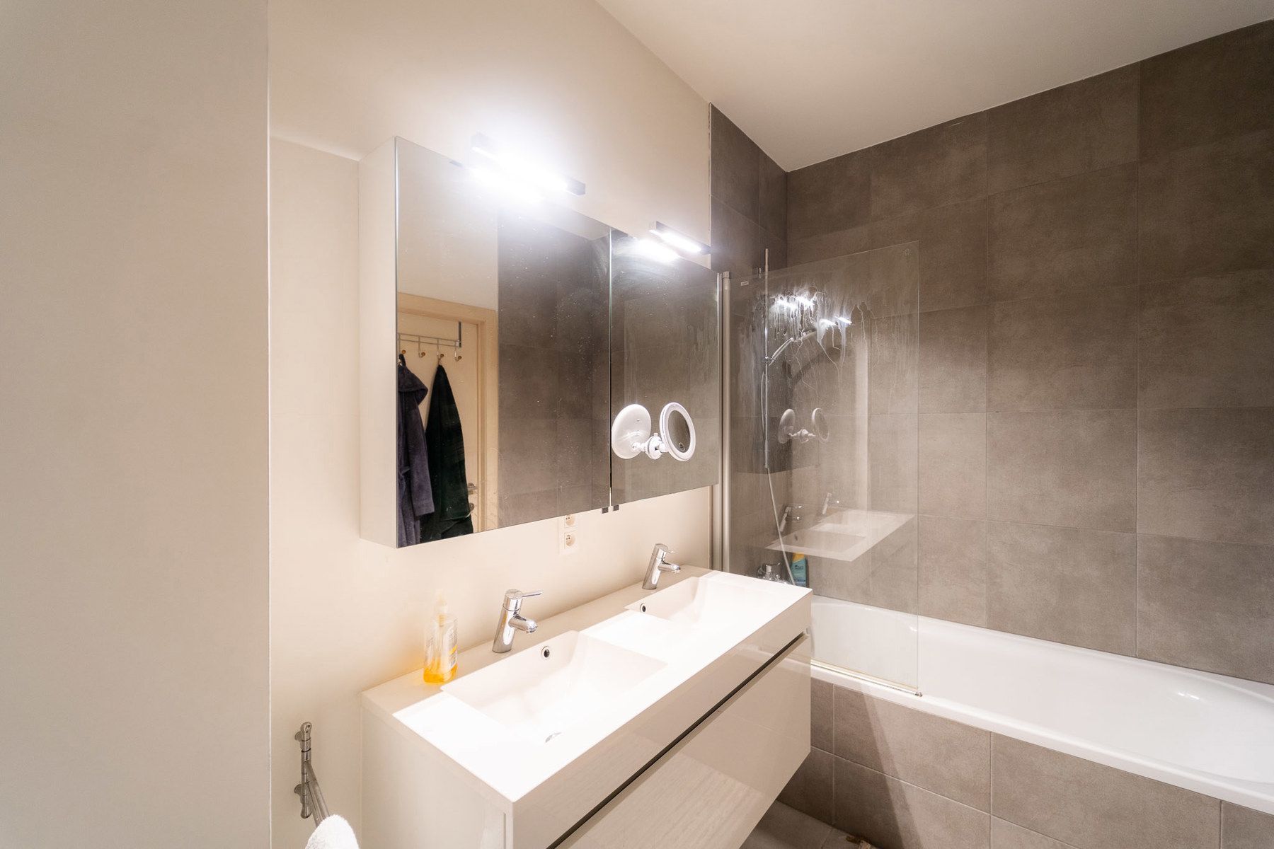 Ruim appartement 3slpks op toplocatie  foto 9