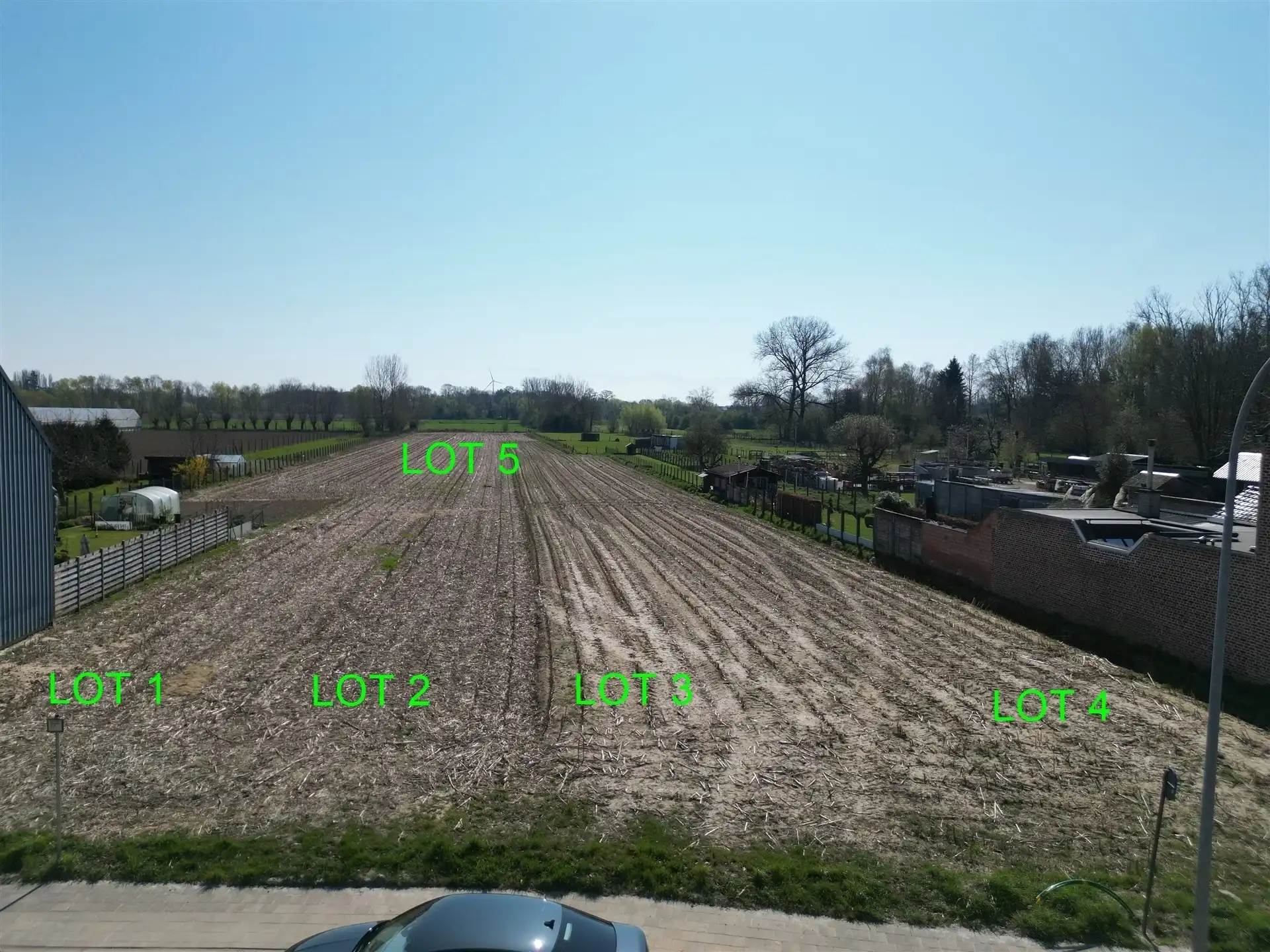 Bouwgrond voor halfopen bebouwing (lot 3) - 439 m² foto {{pictureIndex}}