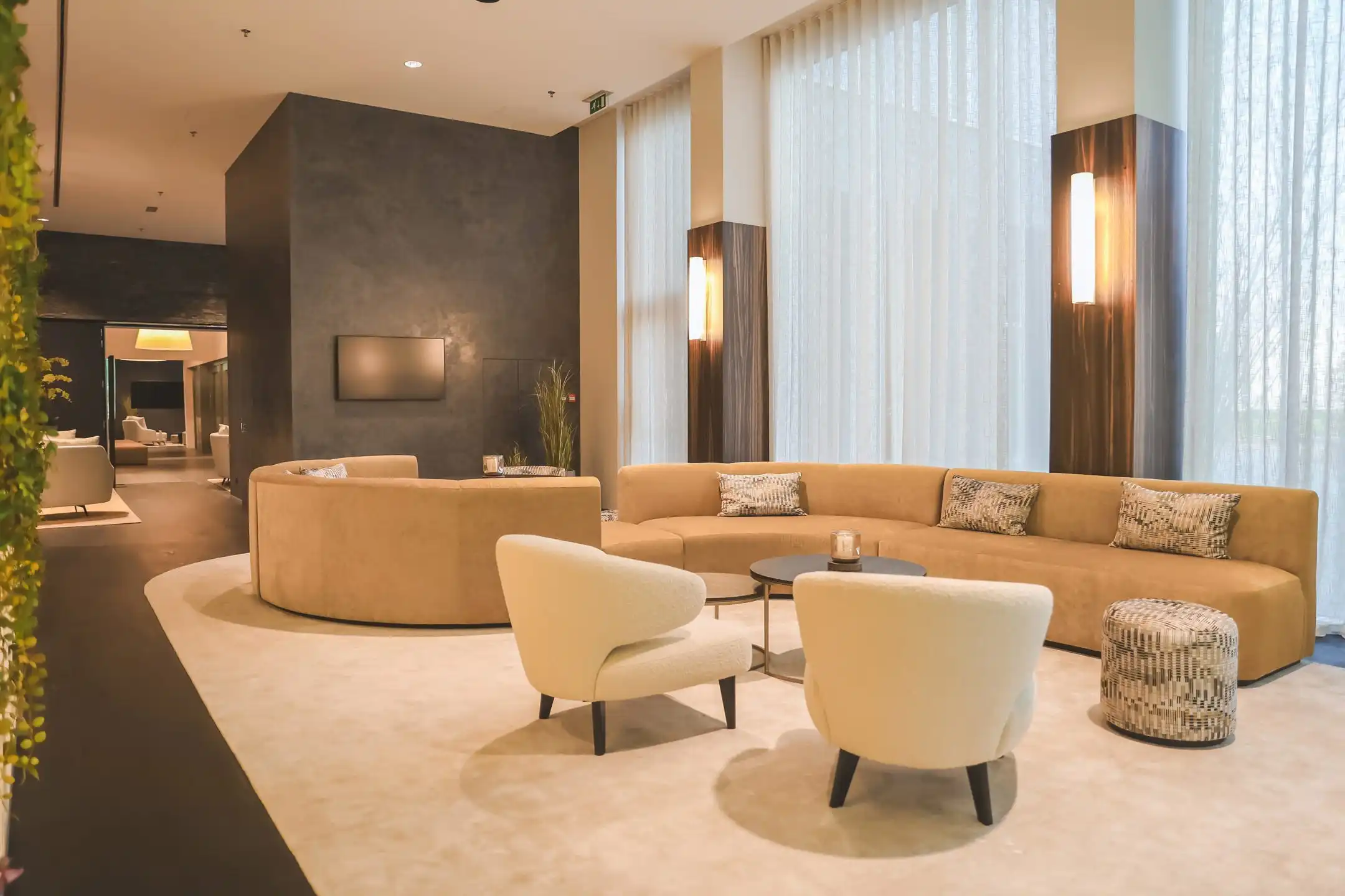 Ruim en Licht Kantoor met Uitzicht op de E313 foto 5