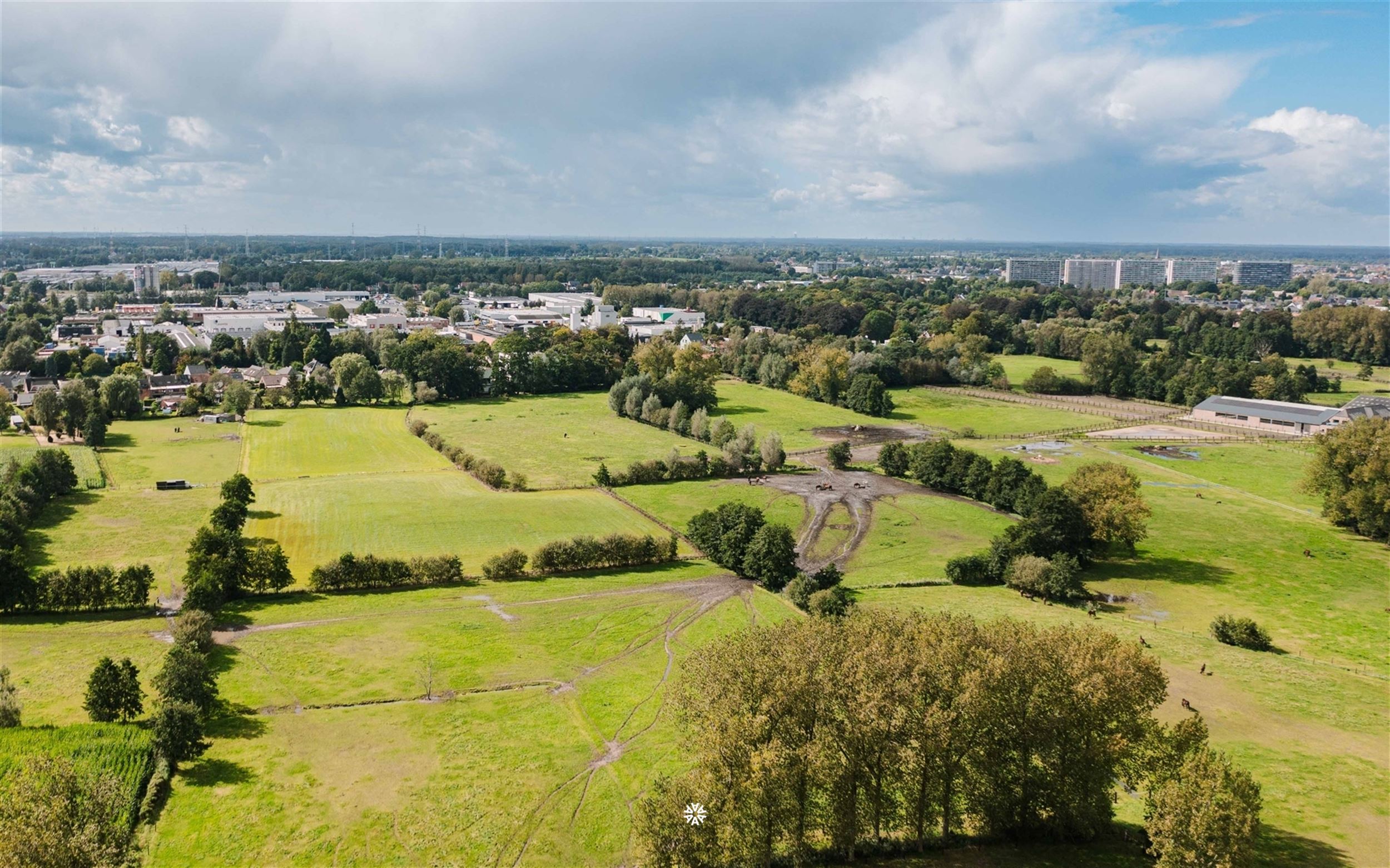 Hoogwaardig afgewerkte koppelvilla in de groene rand van Sint-Niklaas foto 7