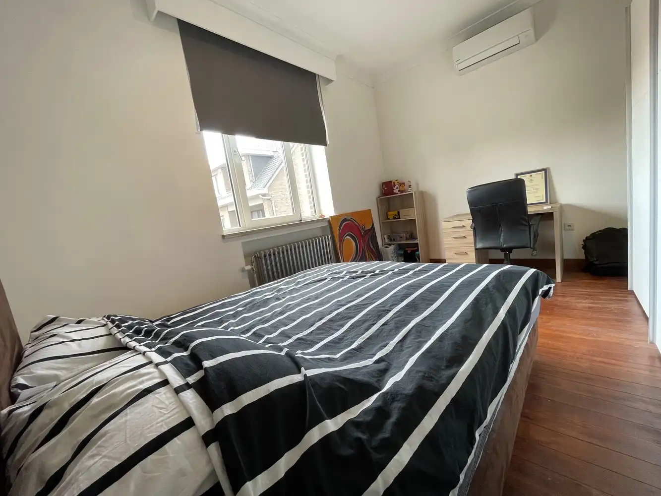 Unieke gerenoveerde woning met 5 slaapkamers en bureau foto 21